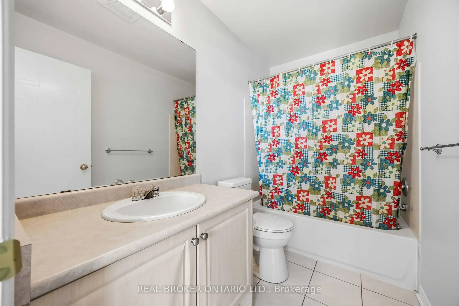 Photo 33 of 8 Medley Crescent, Markham, Milliken Mills East — HOMEH