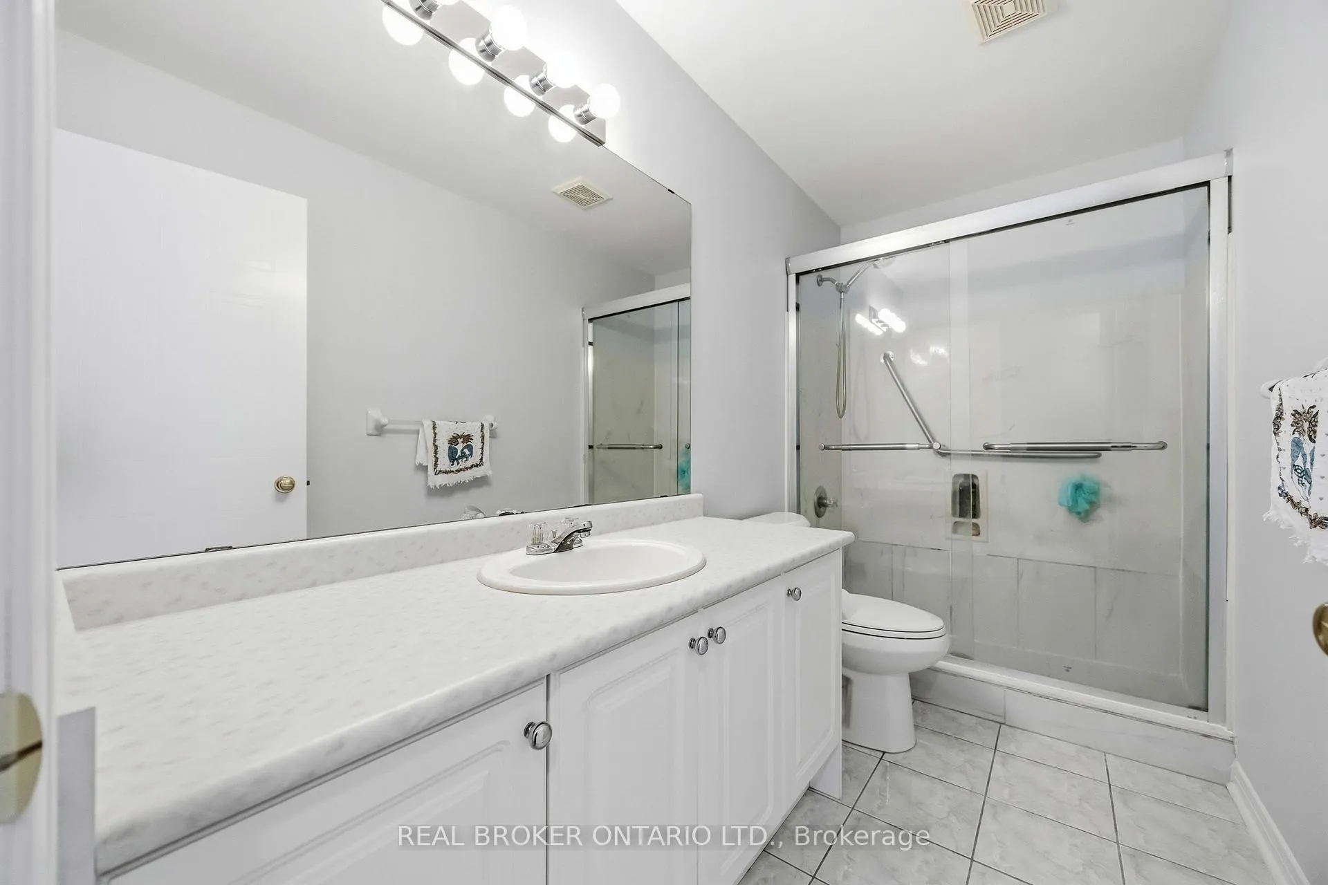 Photo 38 of 8 Medley Crescent, Markham, Milliken Mills East — HOMEH