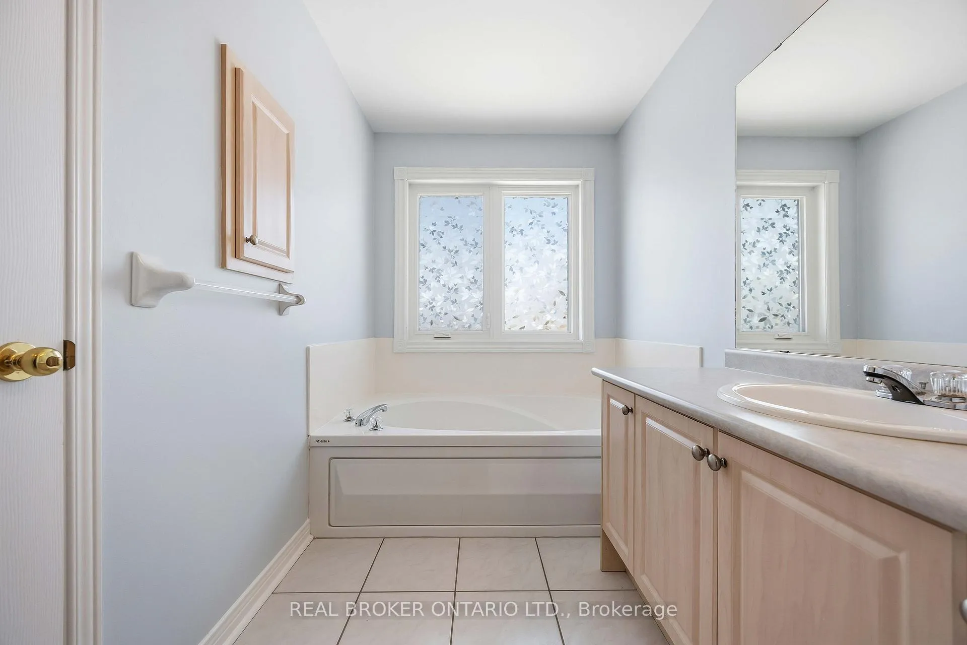 Photo 43 of 8 Medley Crescent, Markham, Milliken Mills East — HOMEH