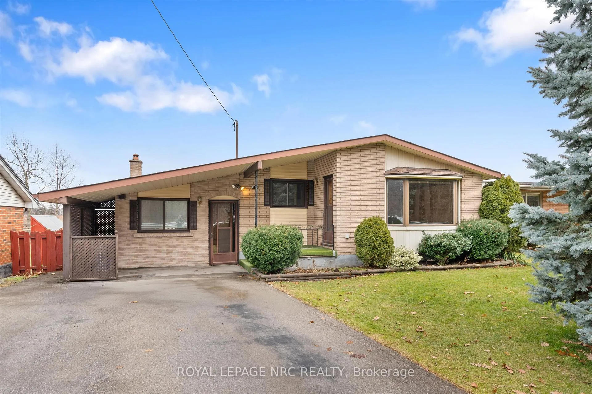 Photo 1 of 4119 Aberdeen Road, Lincoln, Beamsville — HOMEH