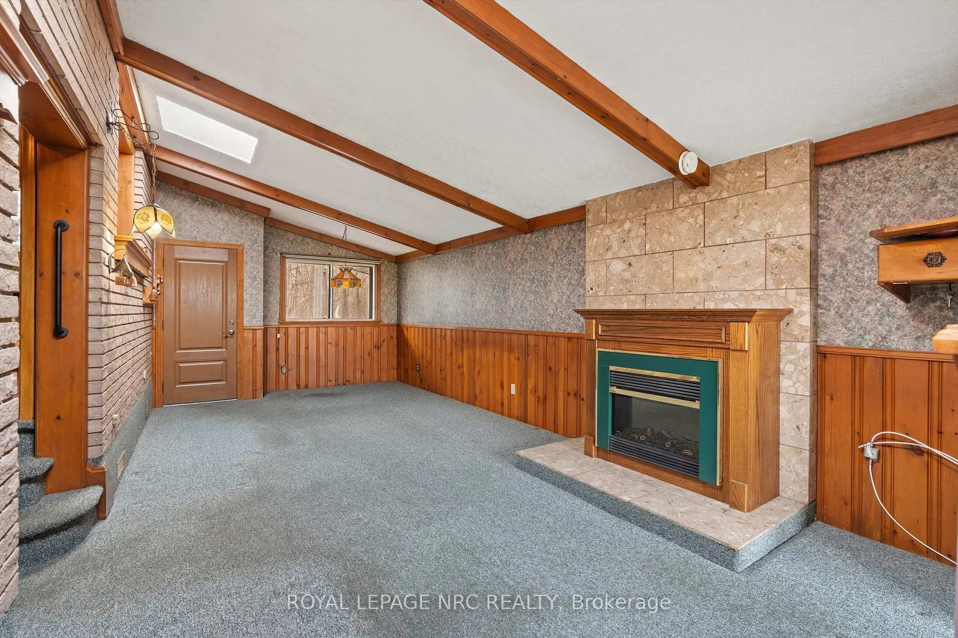 Photo 5 of 4119 Aberdeen Road, Lincoln, Beamsville — HOMEH