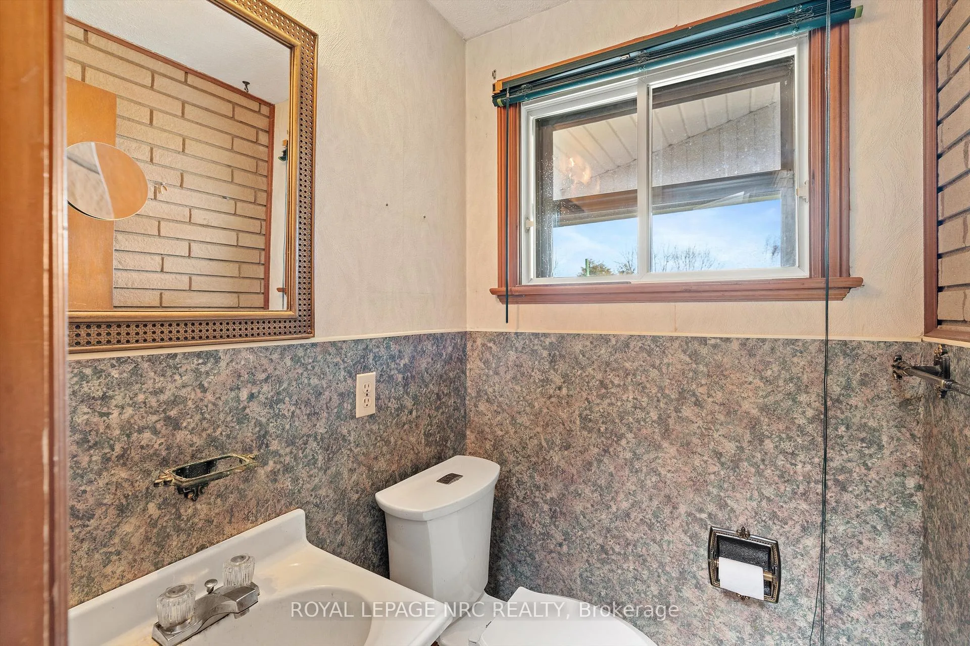 Photo 7 of 4119 Aberdeen Road, Lincoln, Beamsville — HOMEH