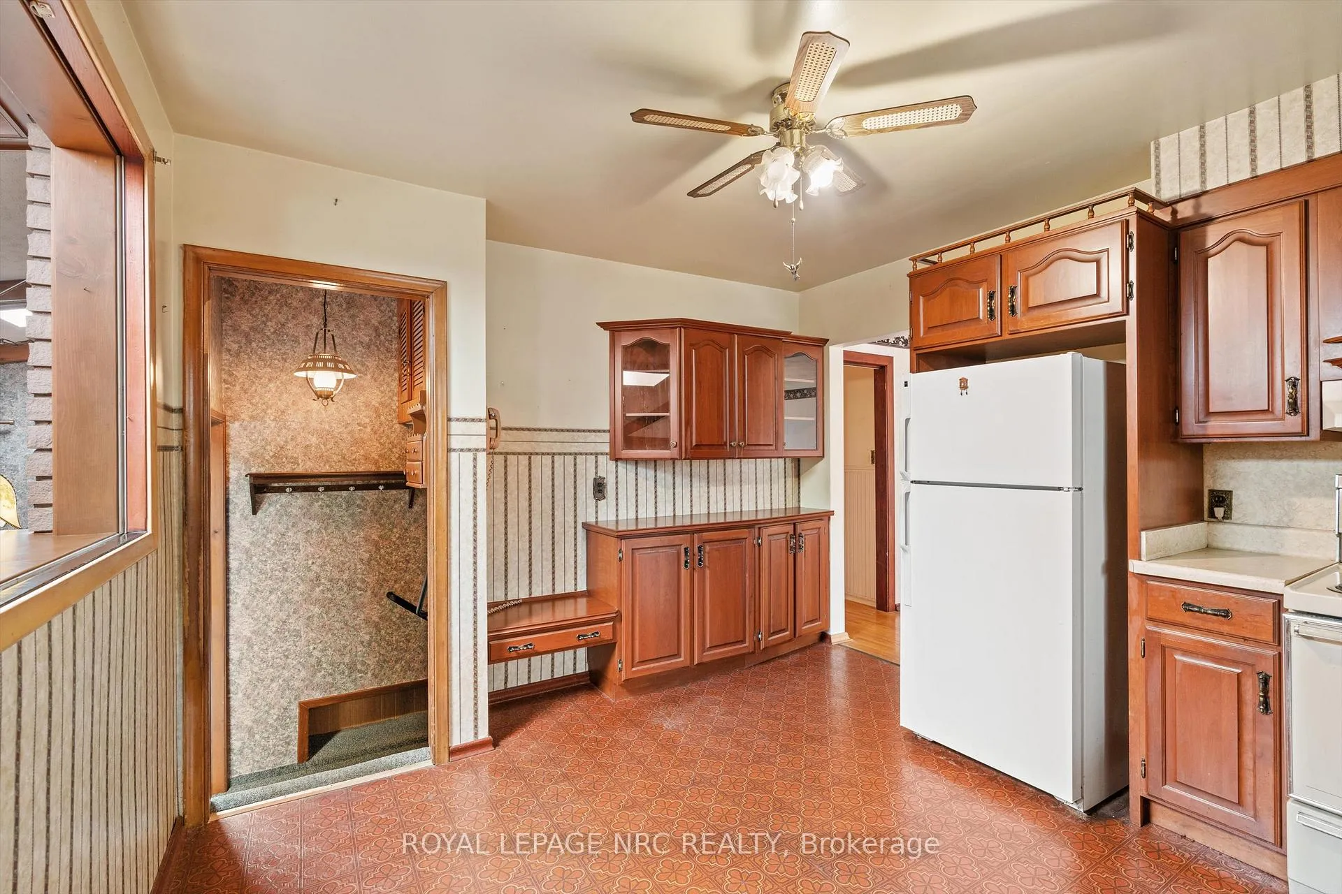 Photo 12 of 4119 Aberdeen Road, Lincoln, Beamsville — HOMEH