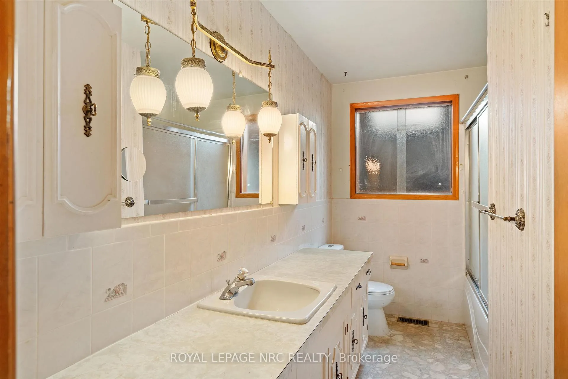 Photo 16 of 4119 Aberdeen Road, Lincoln, Beamsville — HOMEH