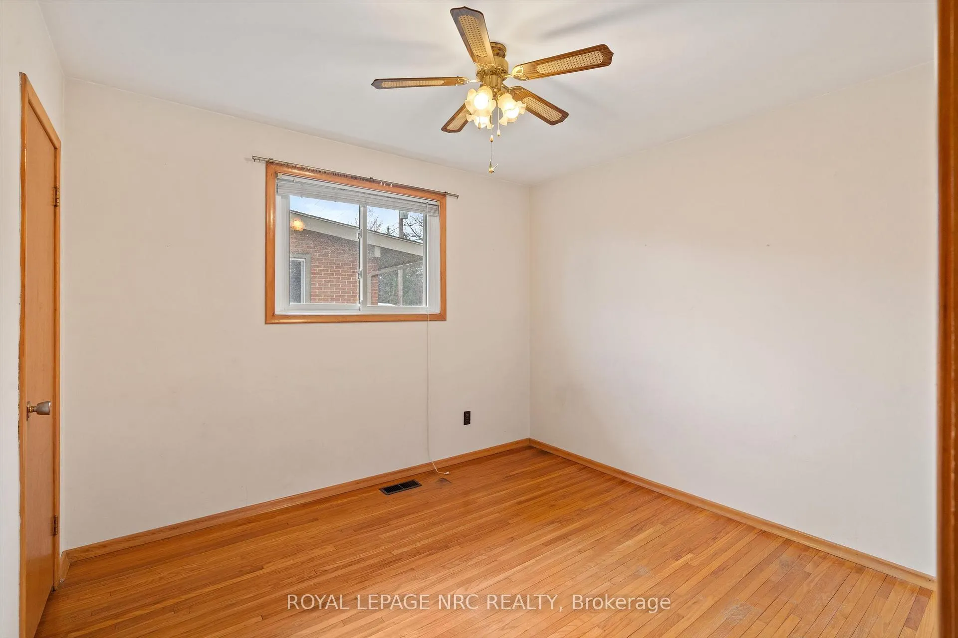 Photo 17 of 4119 Aberdeen Road, Lincoln, Beamsville — HOMEH