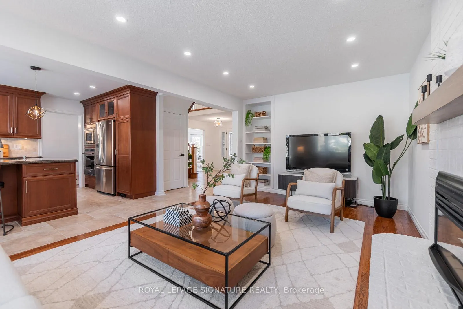 Photo 13 of 51 Tilman Circle, Markham, Markham Village — HOMEH