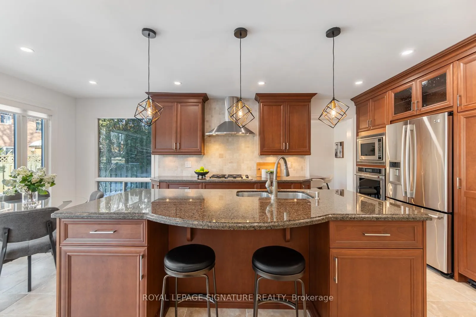 Photo 16 of 51 Tilman Circle, Markham, Markham Village — HOMEH