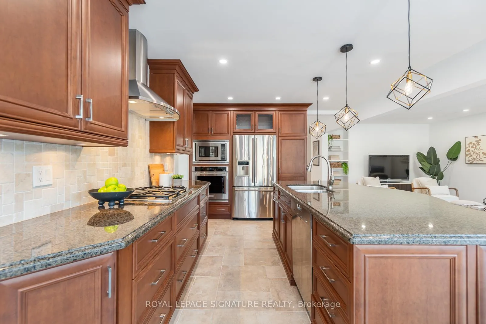 Photo 18 of 51 Tilman Circle, Markham, Markham Village — HOMEH