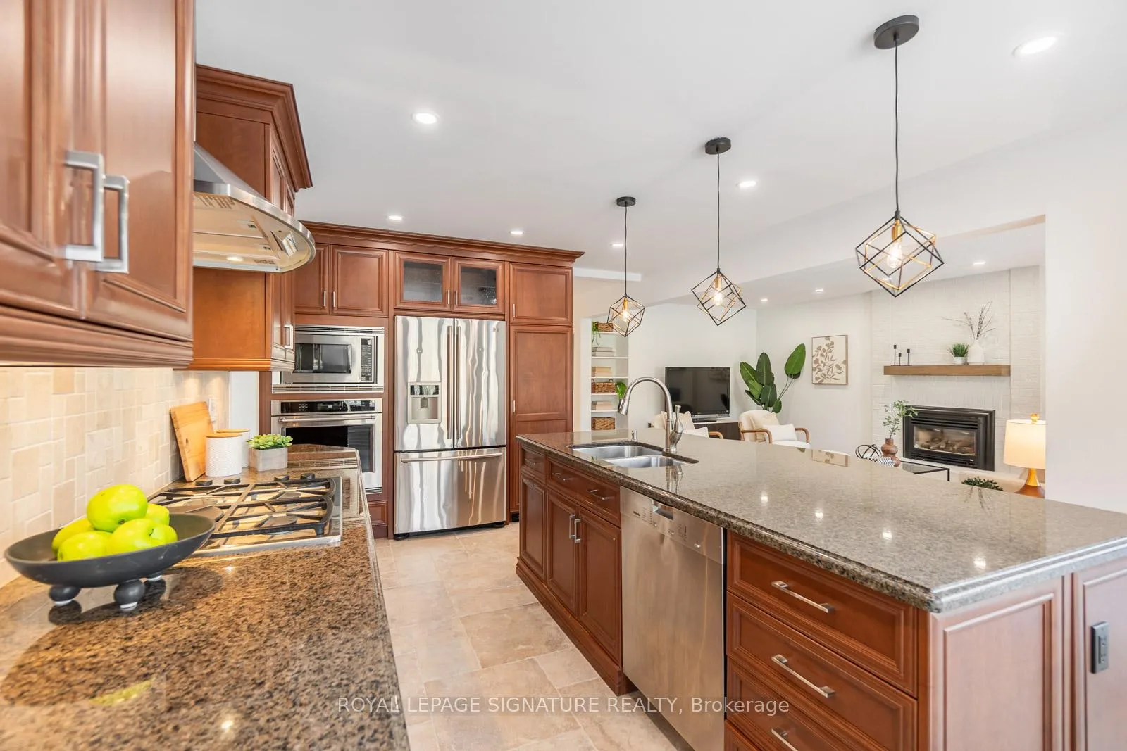 Photo 19 of 51 Tilman Circle, Markham, Markham Village — HOMEH