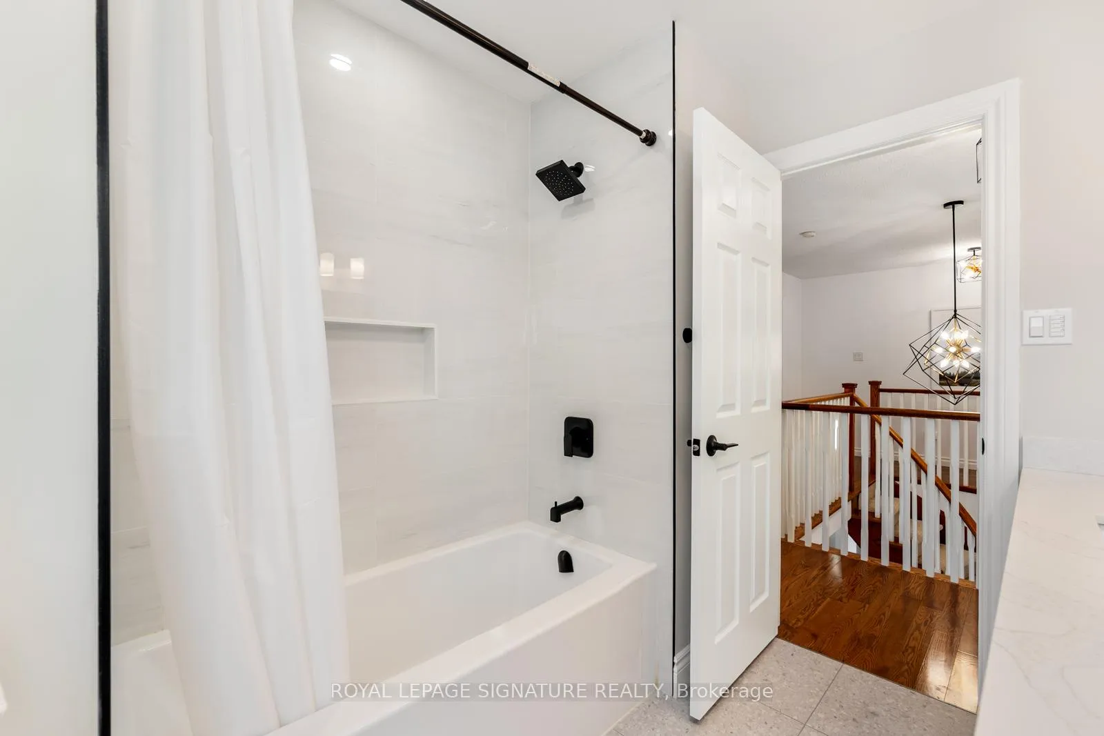 Photo 37 of 51 Tilman Circle, Markham, Markham Village — HOMEH