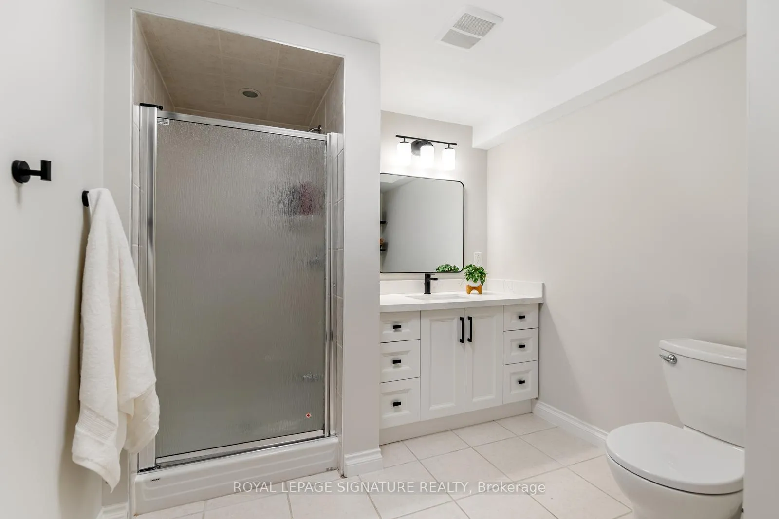 Photo 44 of 51 Tilman Circle, Markham, Markham Village — HOMEH