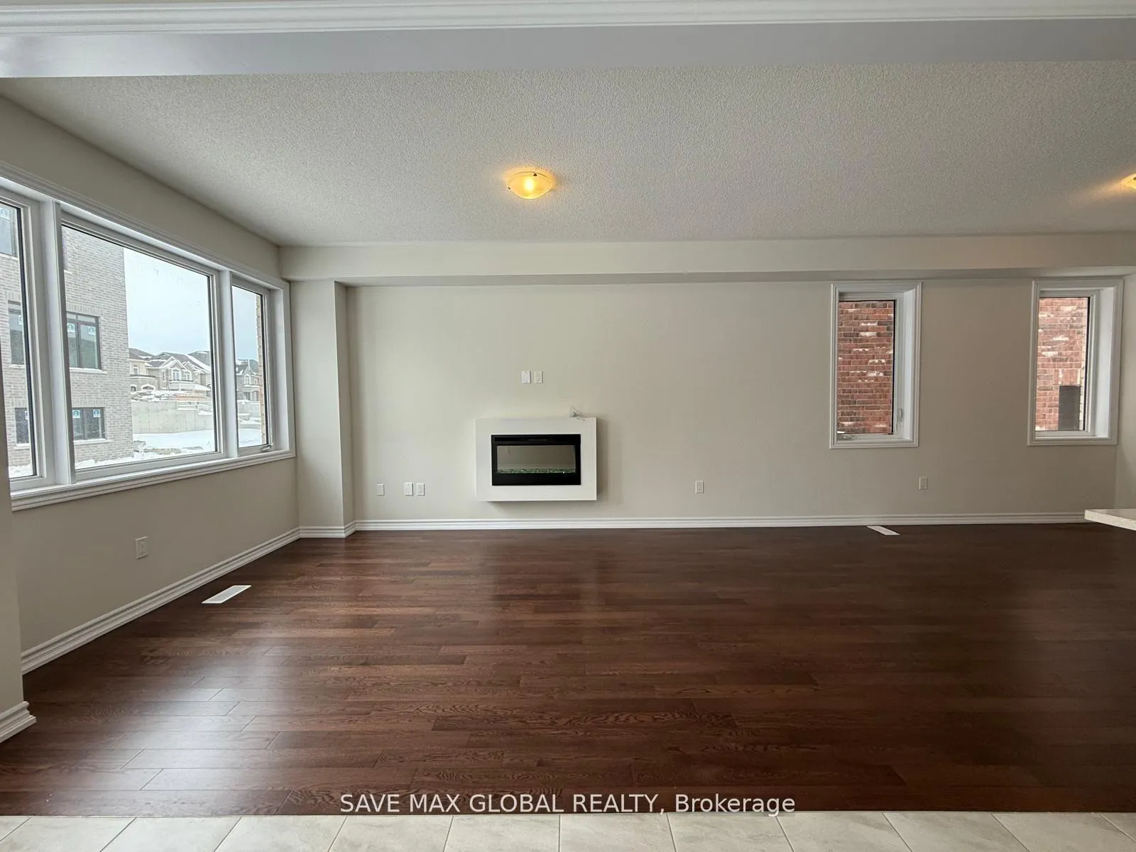 Photo 4 of 18 Lipscott Drive, Caledon, Rural Caledon — HOMEH