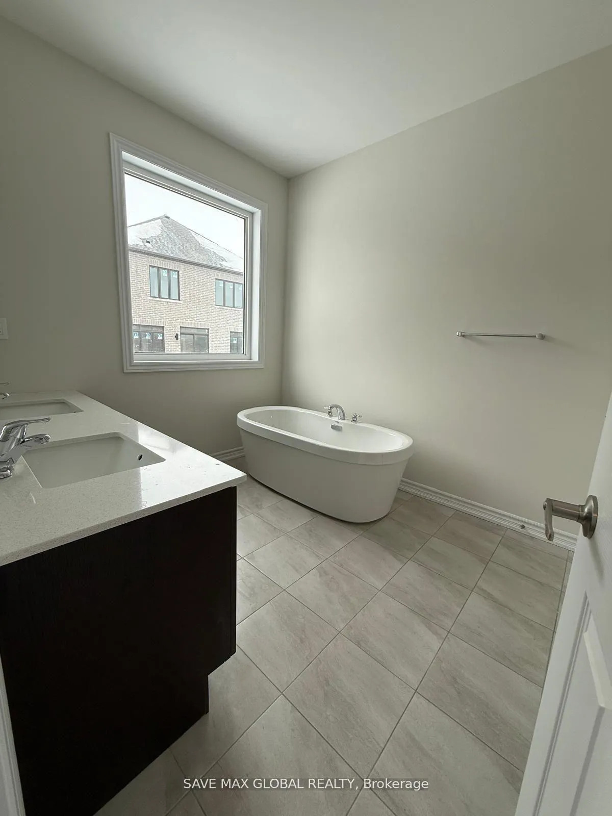 Photo 6 of 18 Lipscott Drive, Caledon, Rural Caledon — HOMEH