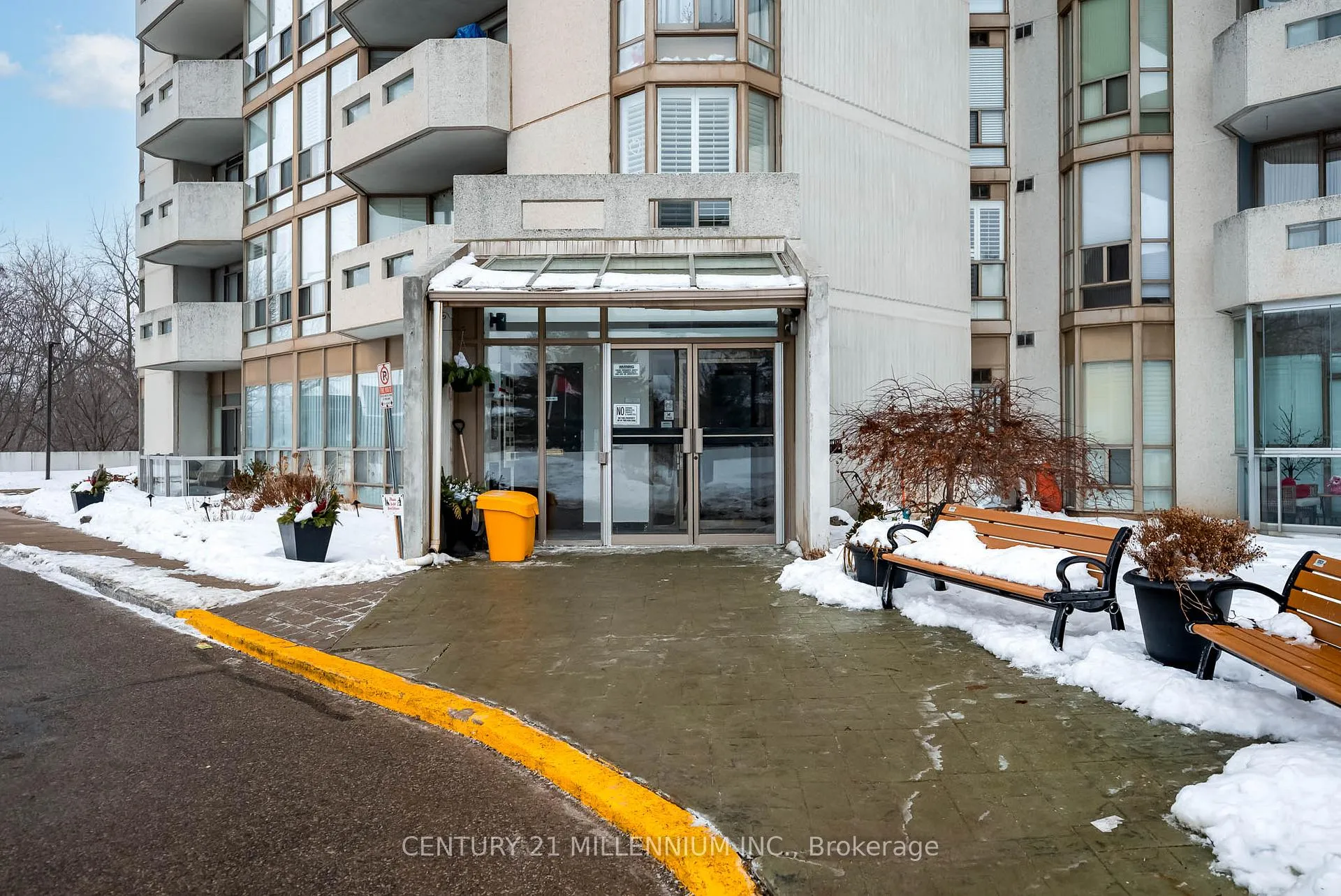 Photo 2 of Unit 1708, 20 Mcfarlane Drive, Halton Hills, Georgetown — HOMEH