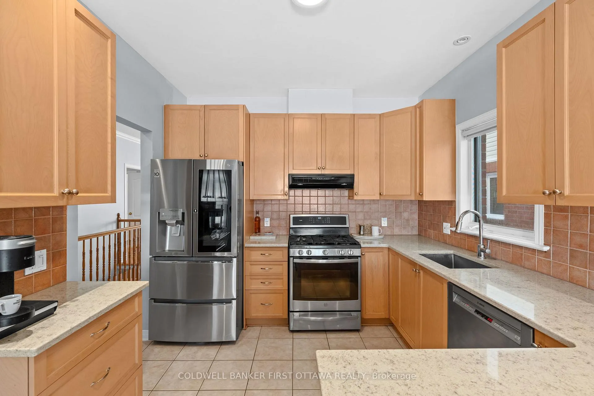 Photo 11 of 4471 Shoreline Drive, Ottawa, Riverside South/Gloucester Glen — HOMEH