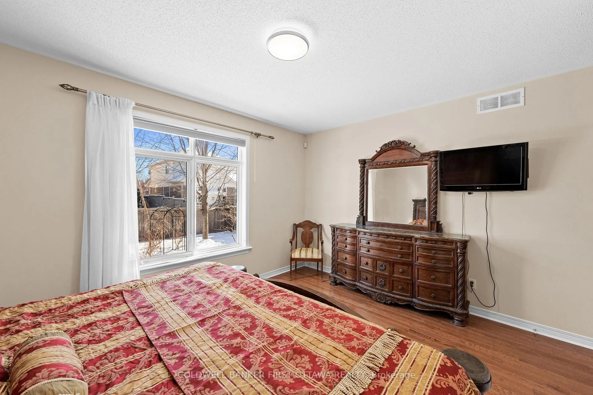 Photo 20 of 4471 Shoreline Drive, Ottawa, Riverside South/Gloucester Glen — HOMEH