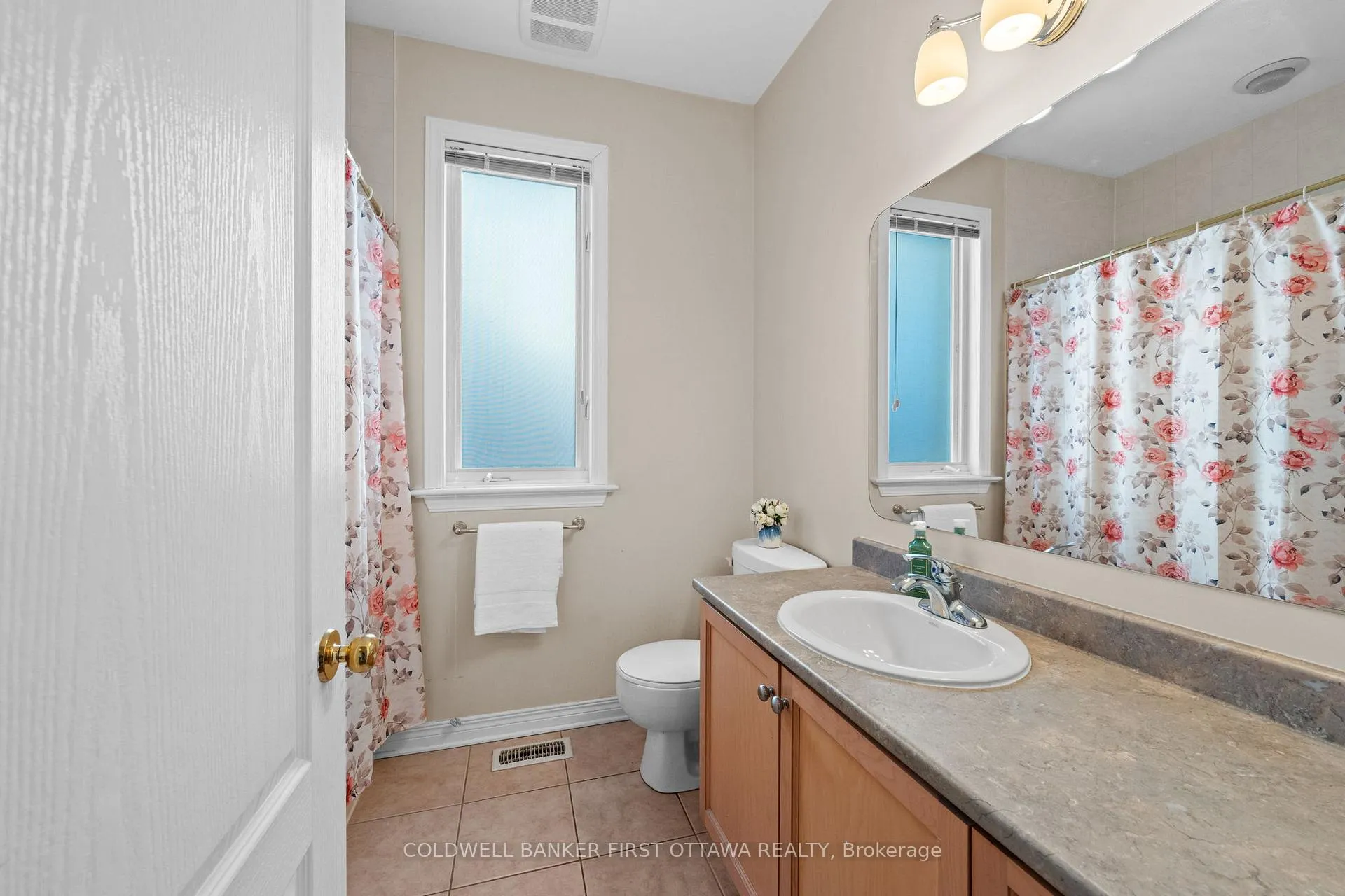 Photo 23 of 4471 Shoreline Drive, Ottawa, Riverside South/Gloucester Glen — HOMEH