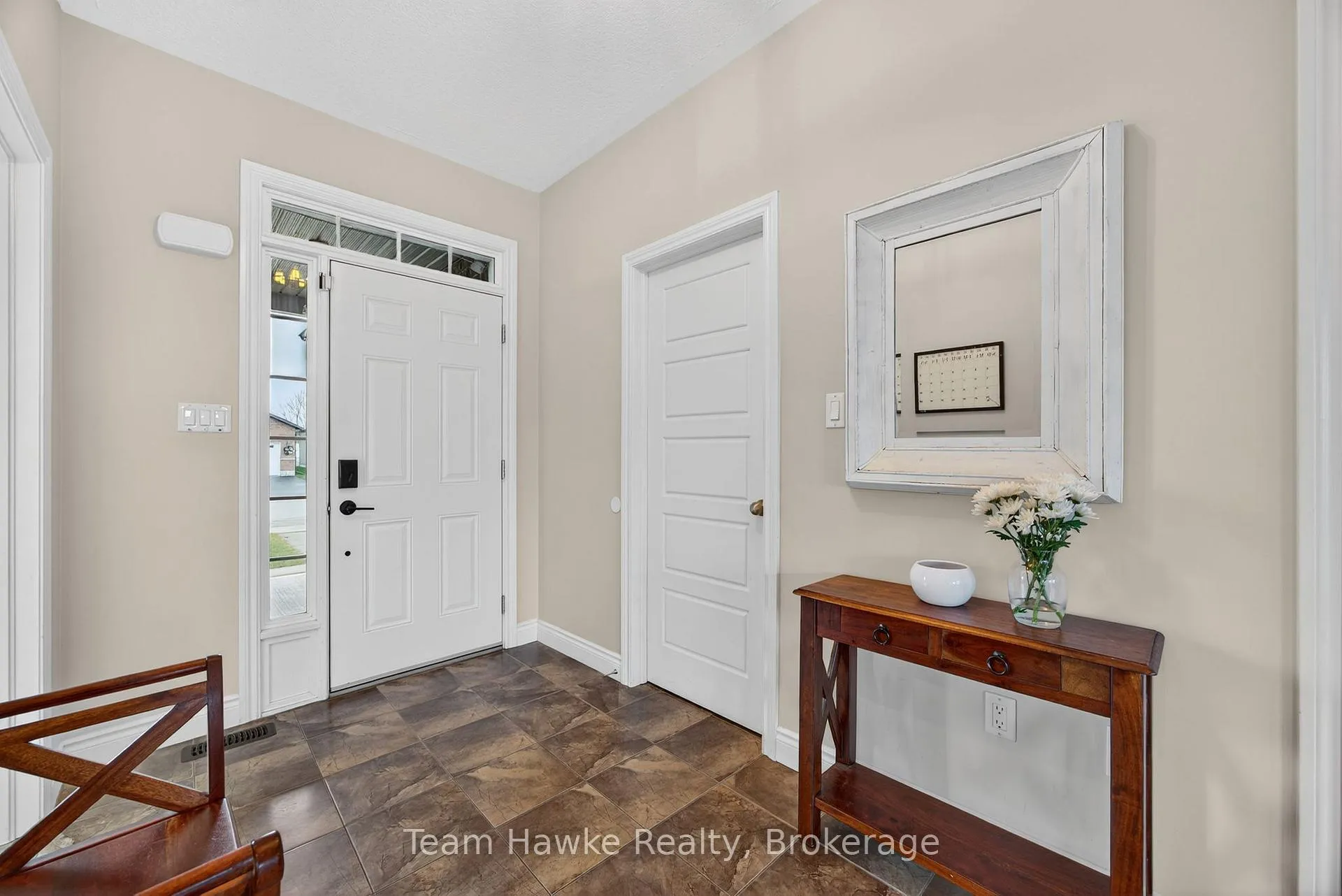 Photo 2 of 26 Sheppard Drive, Tay, Victoria Harbour — HOMEH