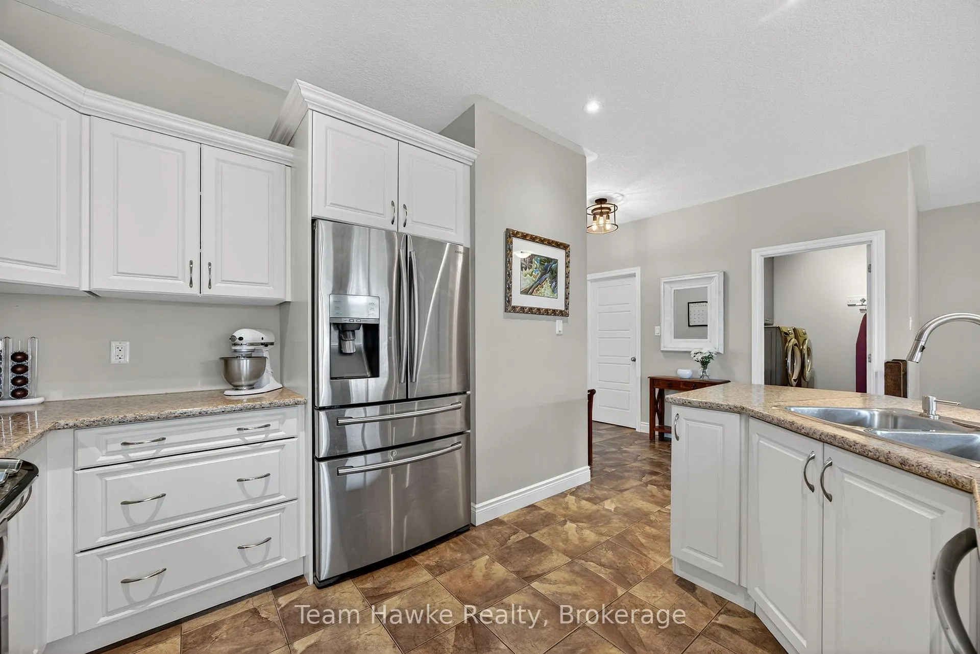 Photo 7 of 26 Sheppard Drive, Tay, Victoria Harbour — HOMEH