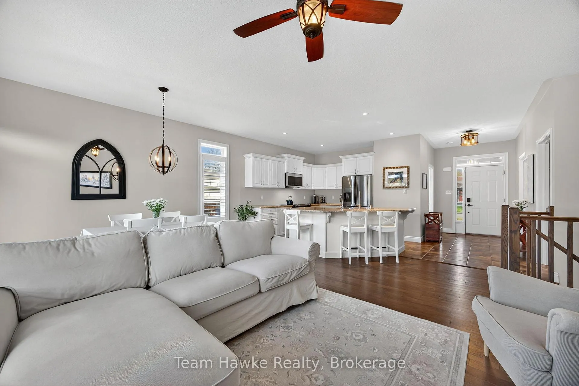 Photo 19 of 26 Sheppard Drive, Tay, Victoria Harbour — HOMEH