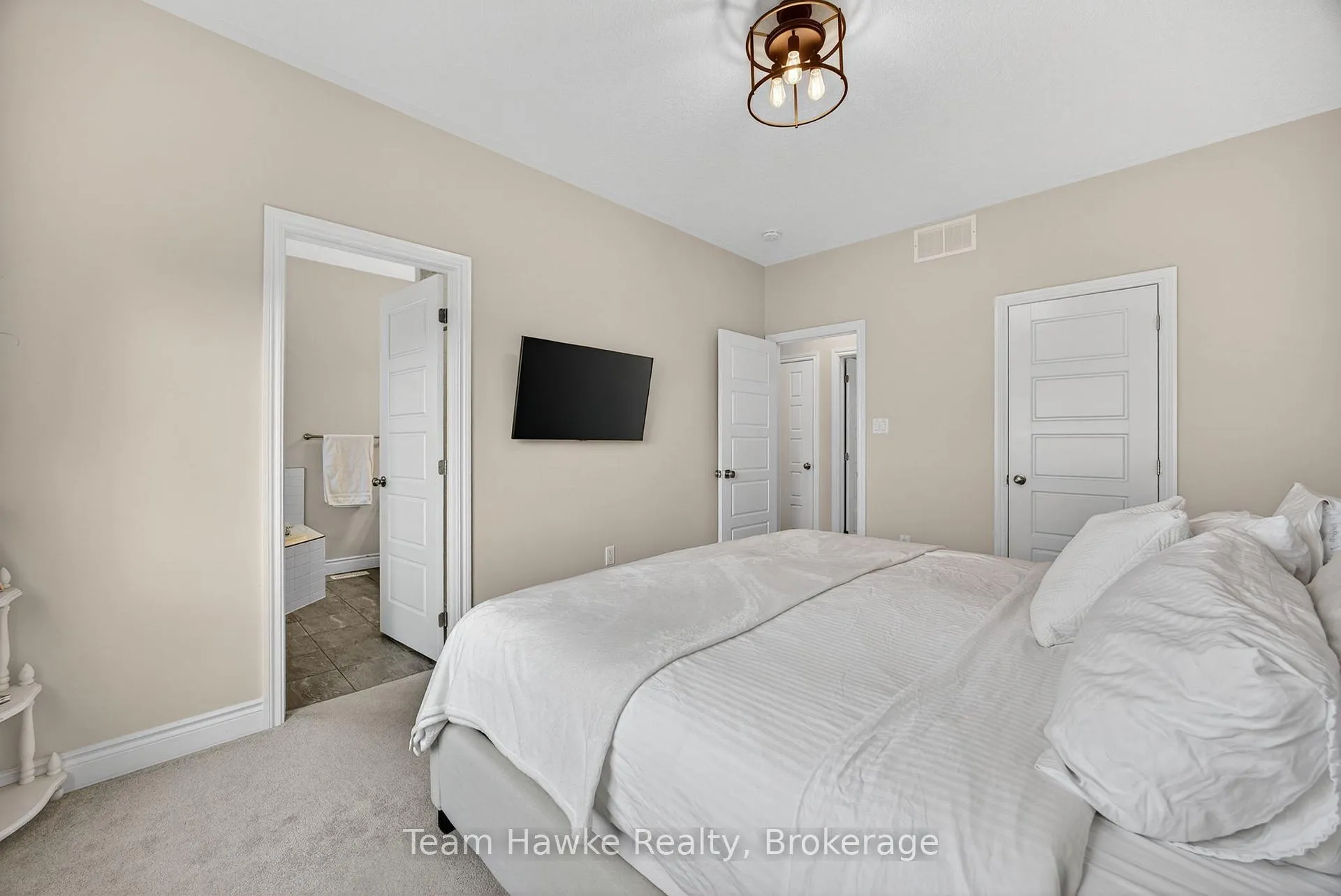 Photo 25 of 26 Sheppard Drive, Tay, Victoria Harbour — HOMEH