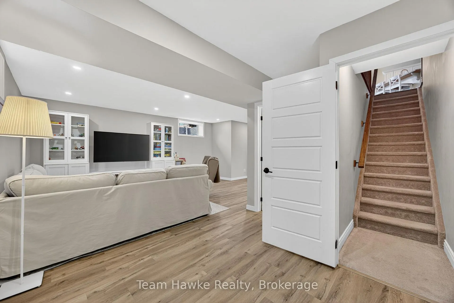 Photo 30 of 26 Sheppard Drive, Tay, Victoria Harbour — HOMEH