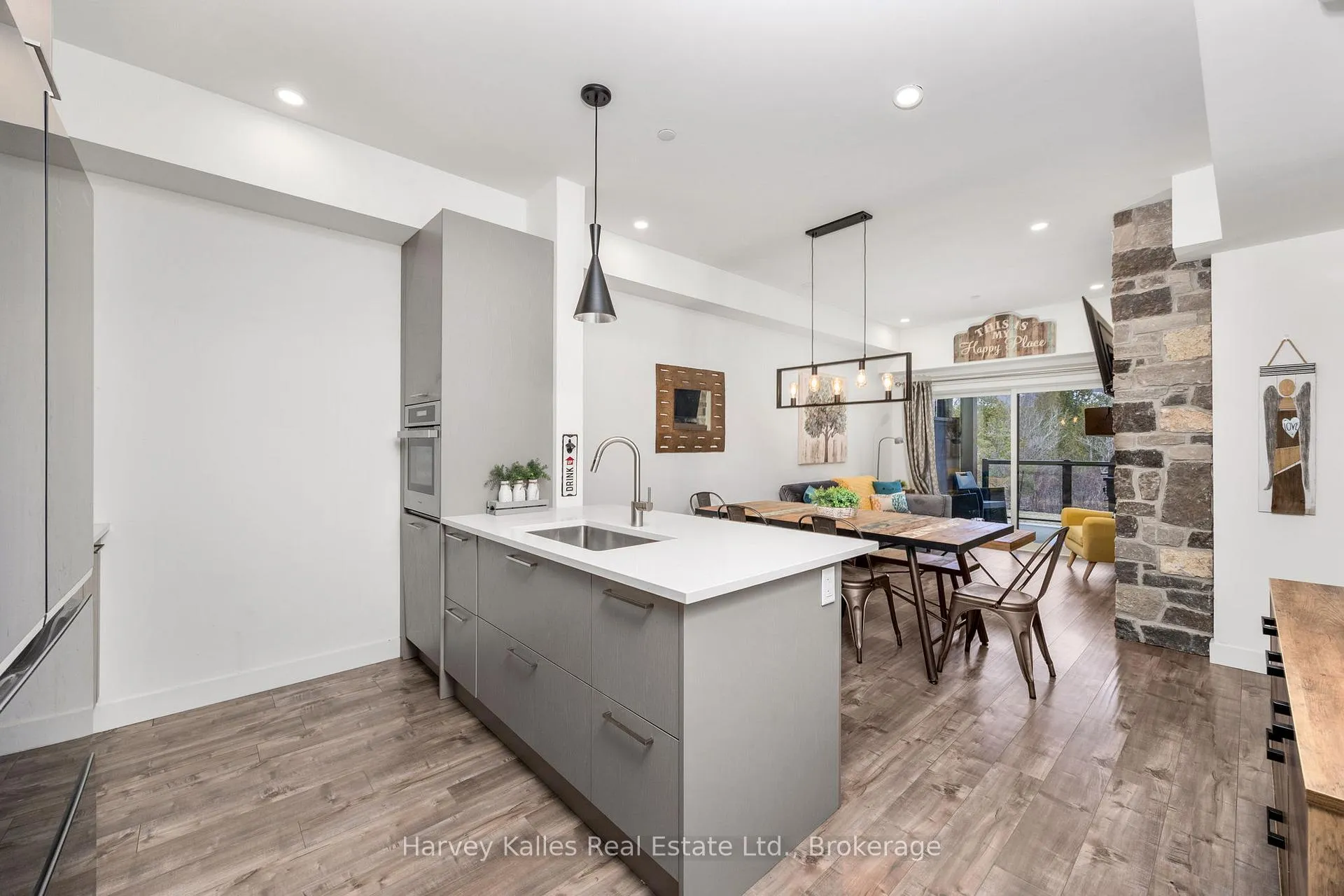 Photo 5 of Unit 103, 16 Beckwith Lane, Blue Mountains — HOMEH