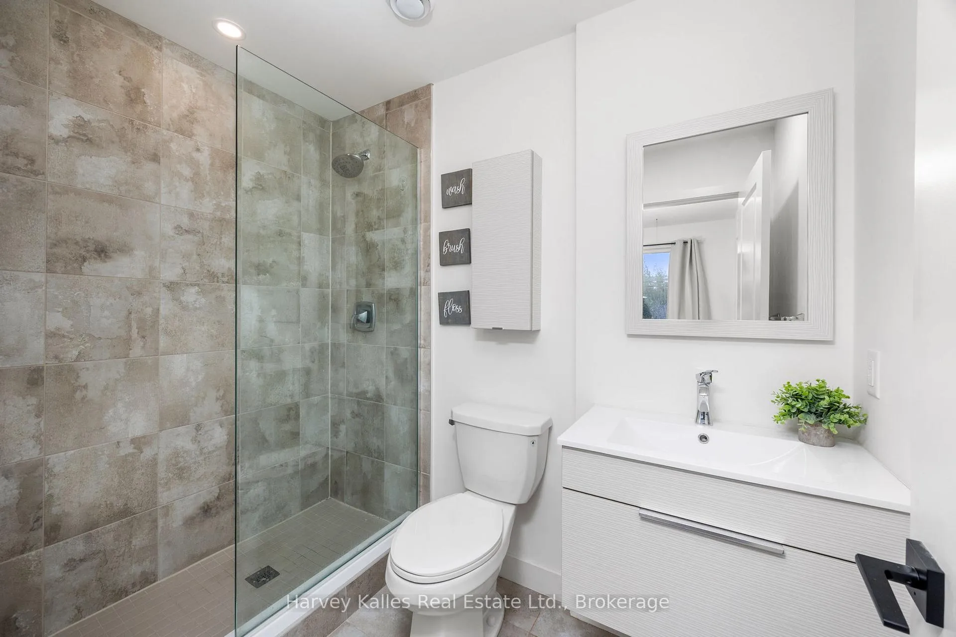 Photo 22 of Unit 103, 16 Beckwith Lane, Blue Mountains — HOMEH