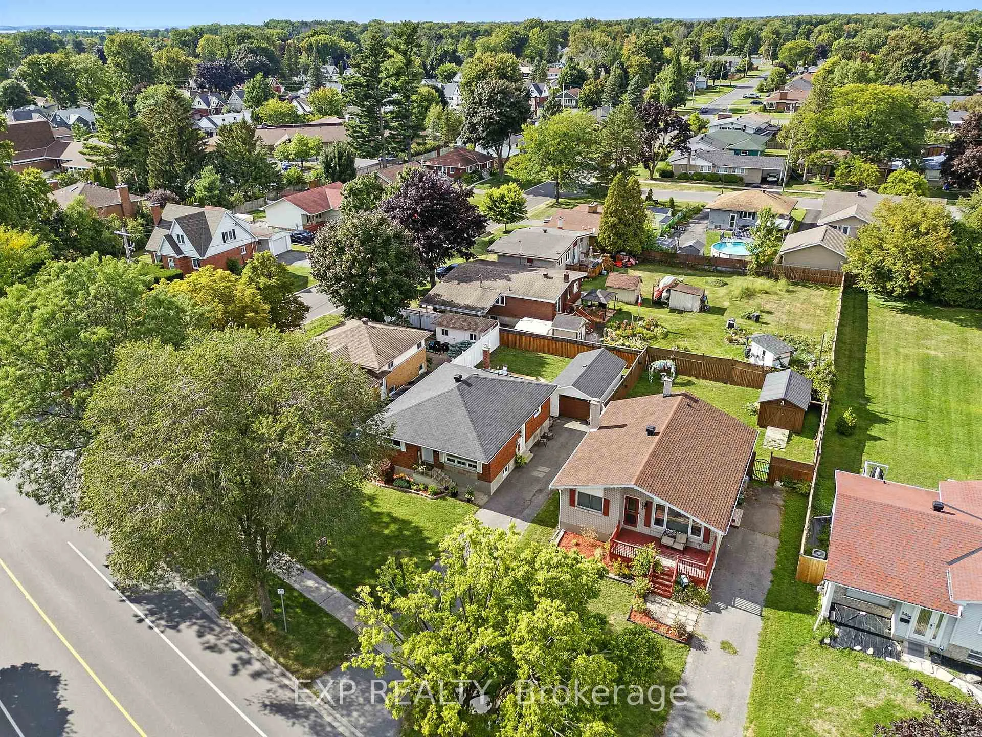 Photo 27 of 1419 Second Street W, Cornwall, Cornwall — HOMEH