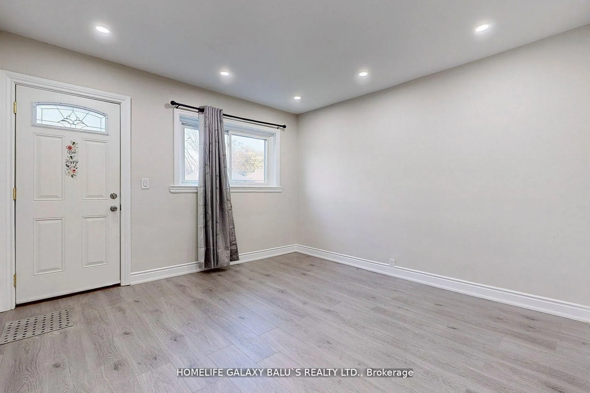 Photo 2 of 287 Olive Avenue, Oshawa, Central — HOMEH