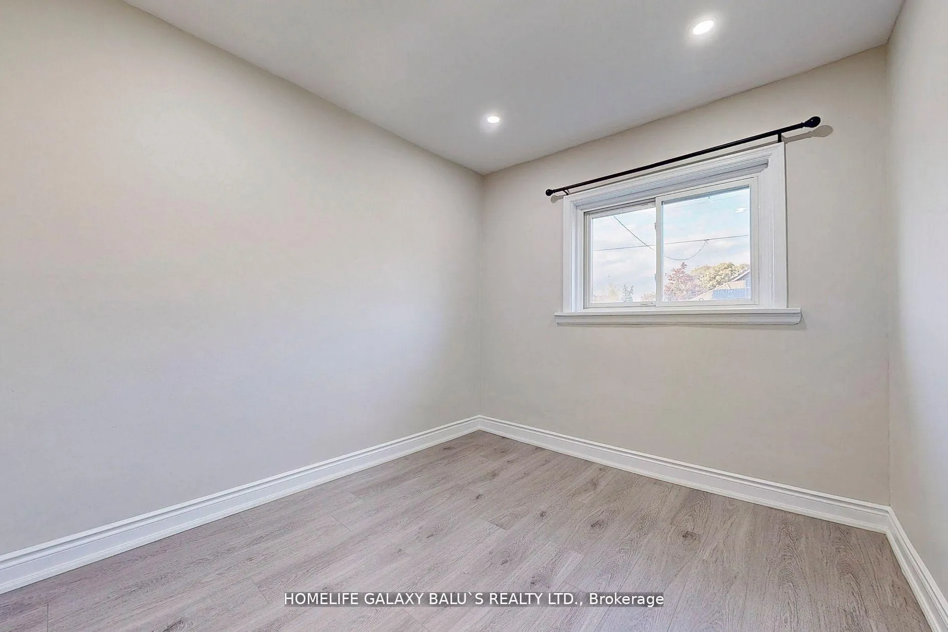 Photo 10 of 287 Olive Avenue, Oshawa, Central — HOMEH