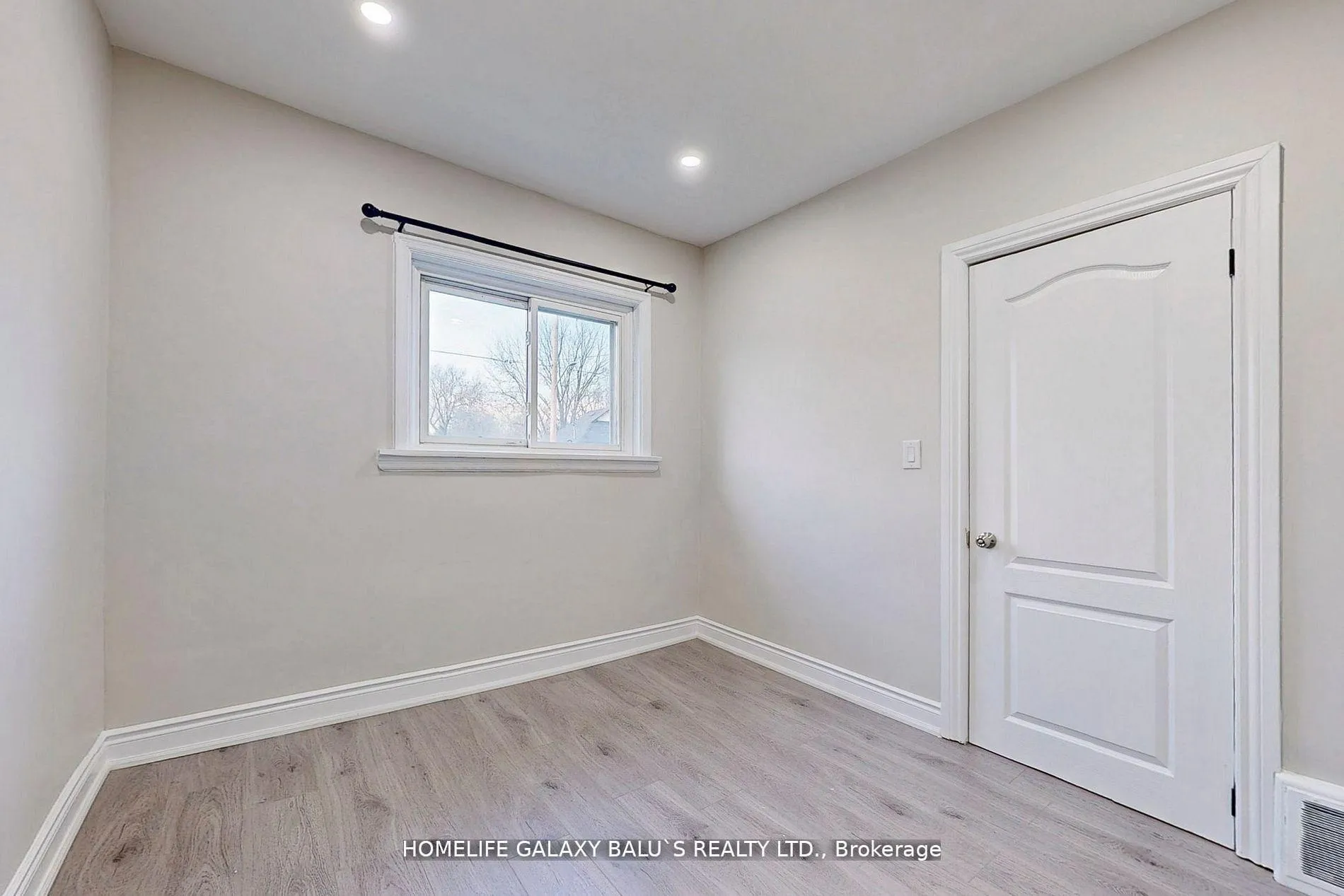 Photo 11 of 287 Olive Avenue, Oshawa, Central — HOMEH