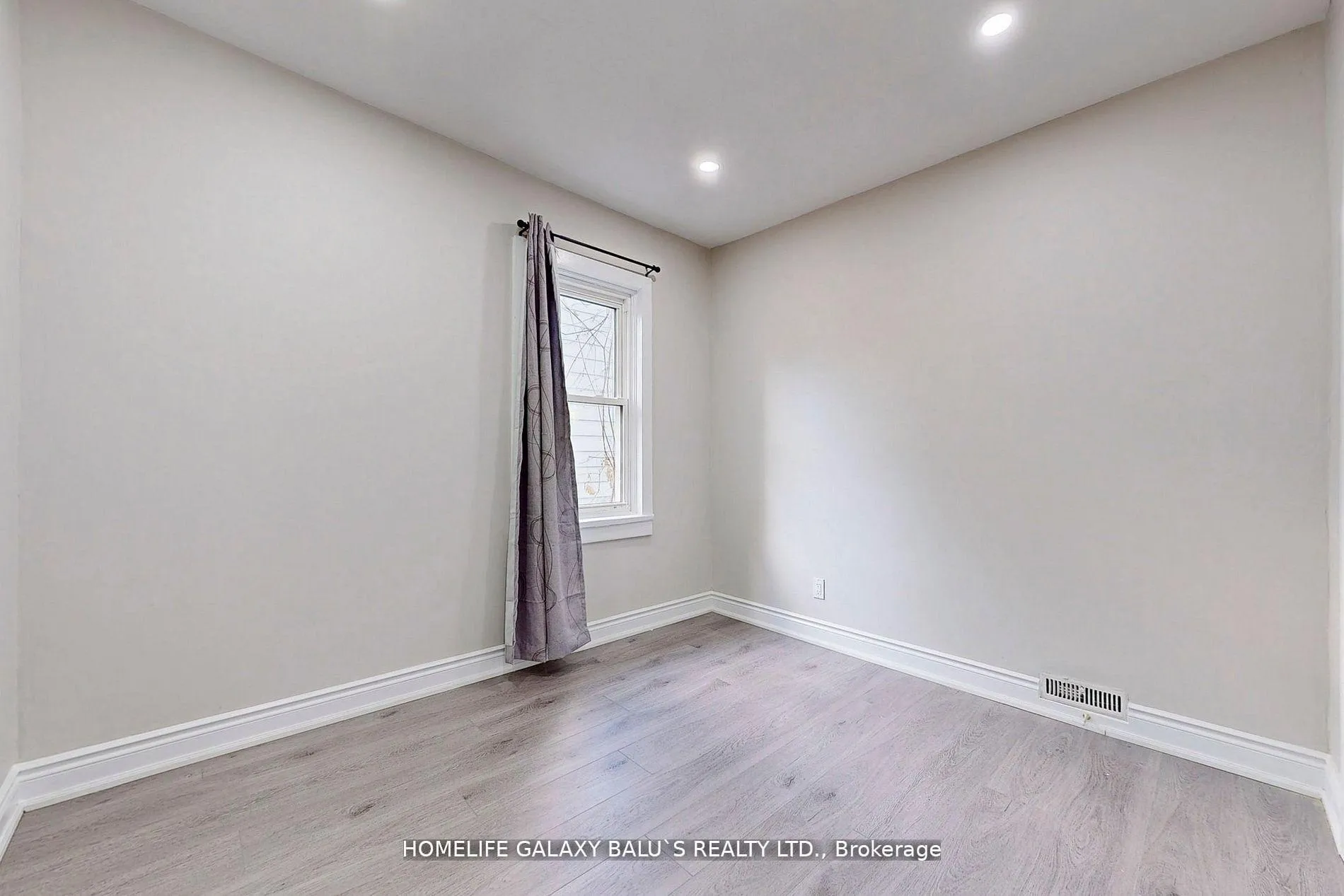 Photo 15 of 287 Olive Avenue, Oshawa, Central — HOMEH