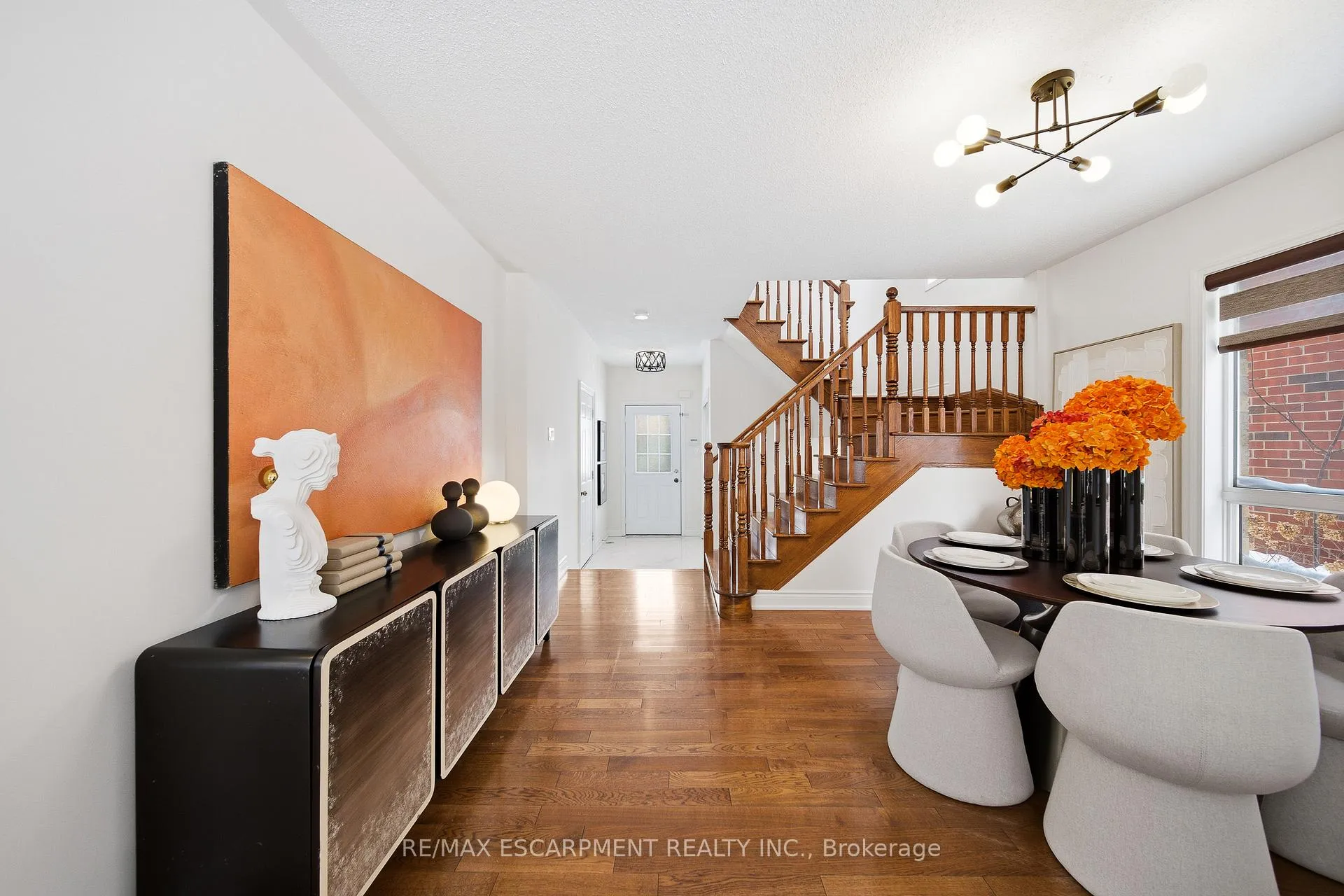 Photo 12 of 911 Zelinsky Crescent, Milton, Coates — HOMEH