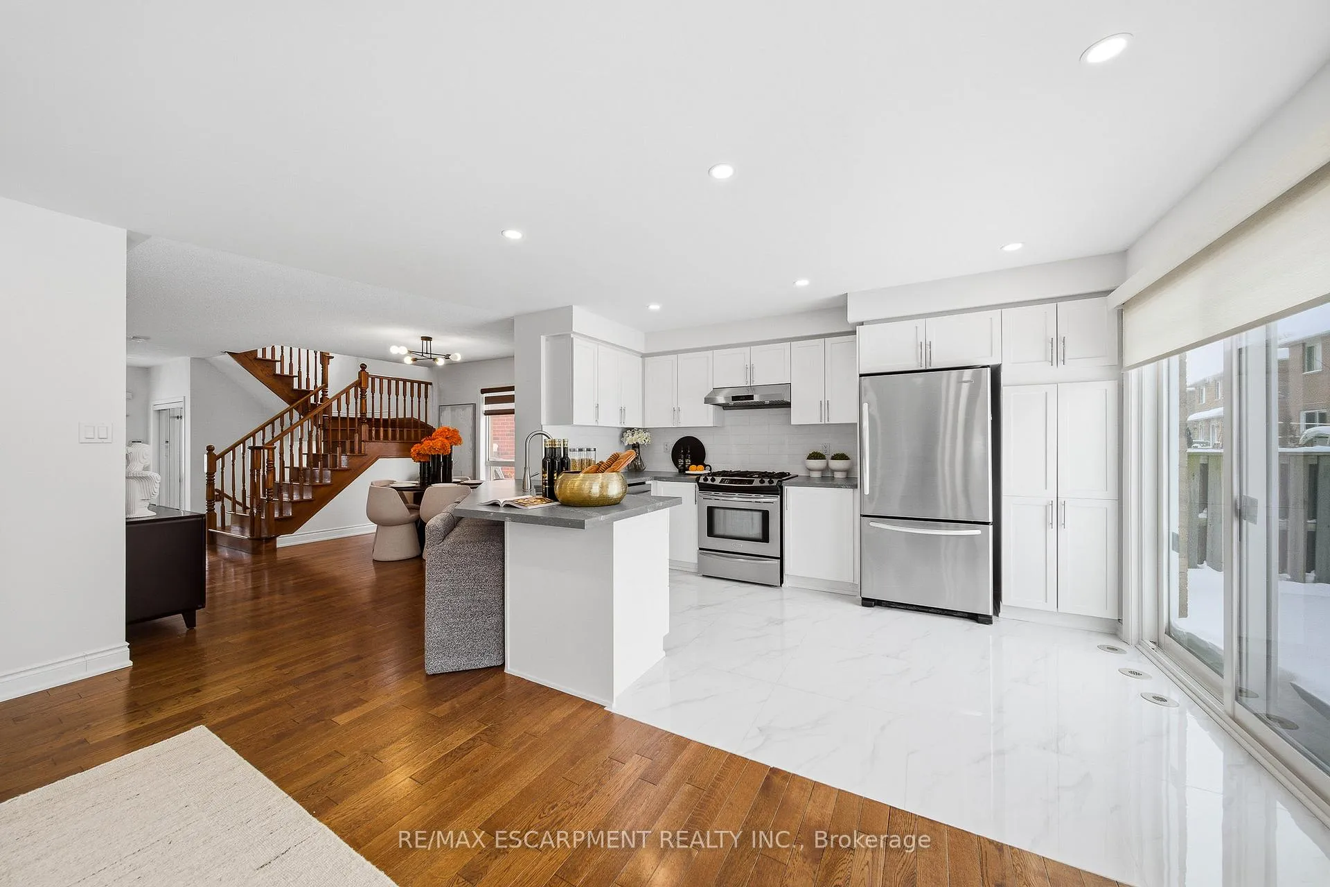Photo 19 of 911 Zelinsky Crescent, Milton, Coates — HOMEH