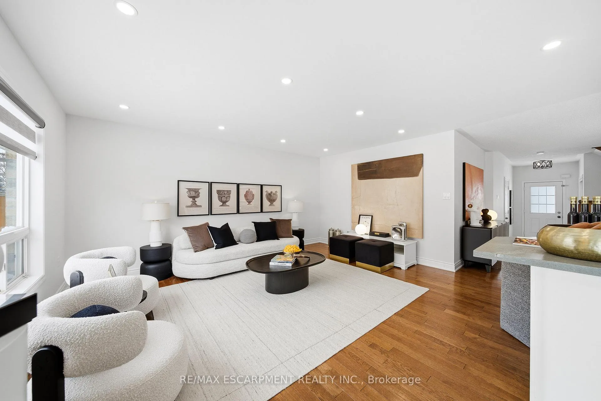 Photo 21 of 911 Zelinsky Crescent, Milton, Coates — HOMEH