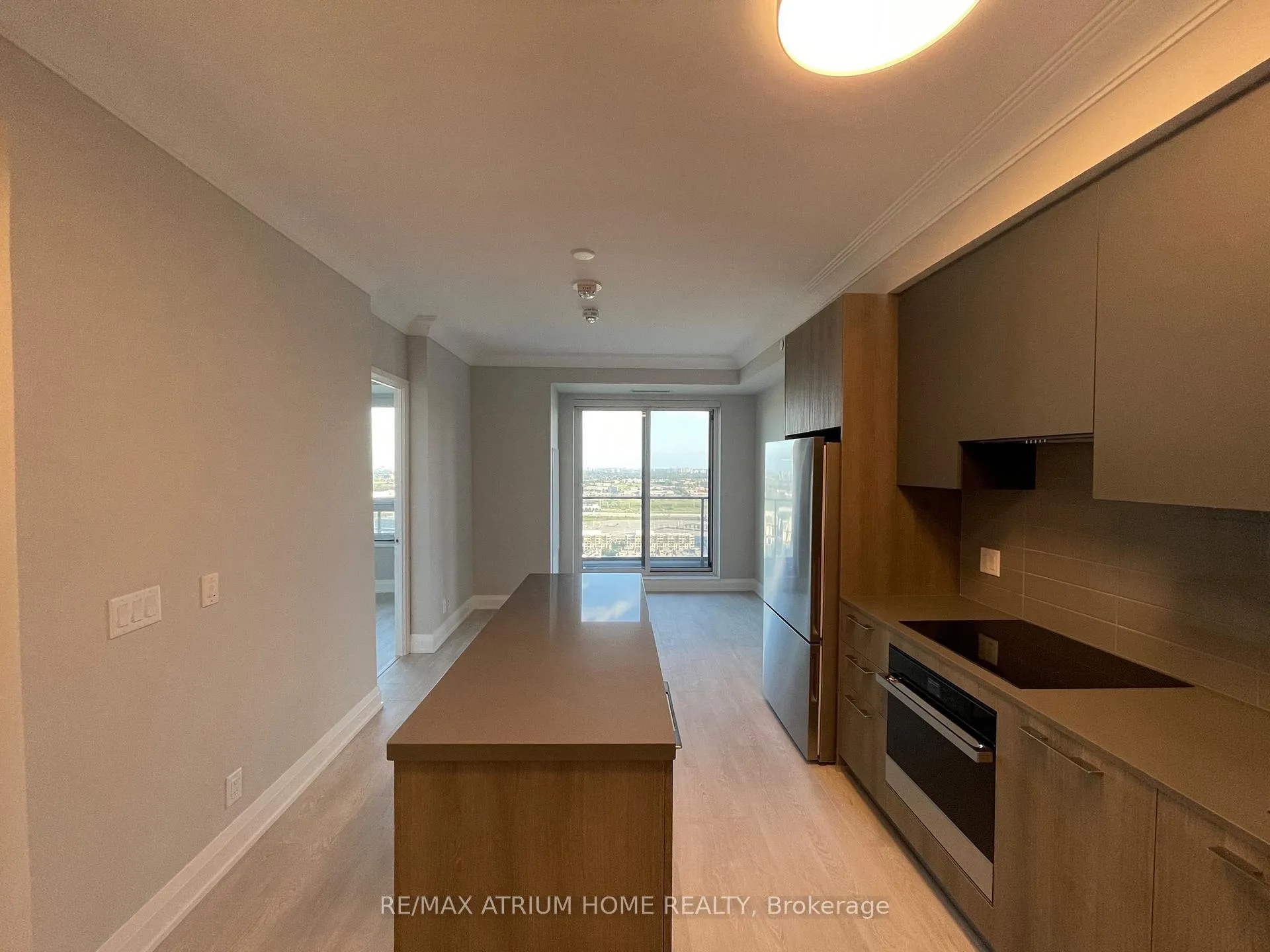 Photo 3 of Unit 4202, 8 Water Walk Drive, Markham, Unionville — HOMEH