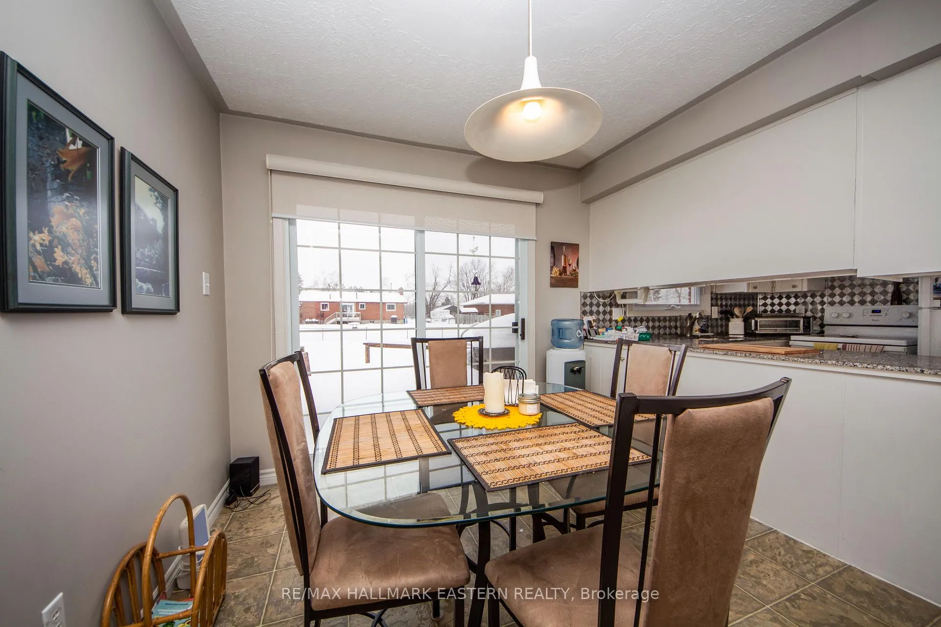 Photo 7 of 664 Deerfield Crescent, Selwyn — HOMEH