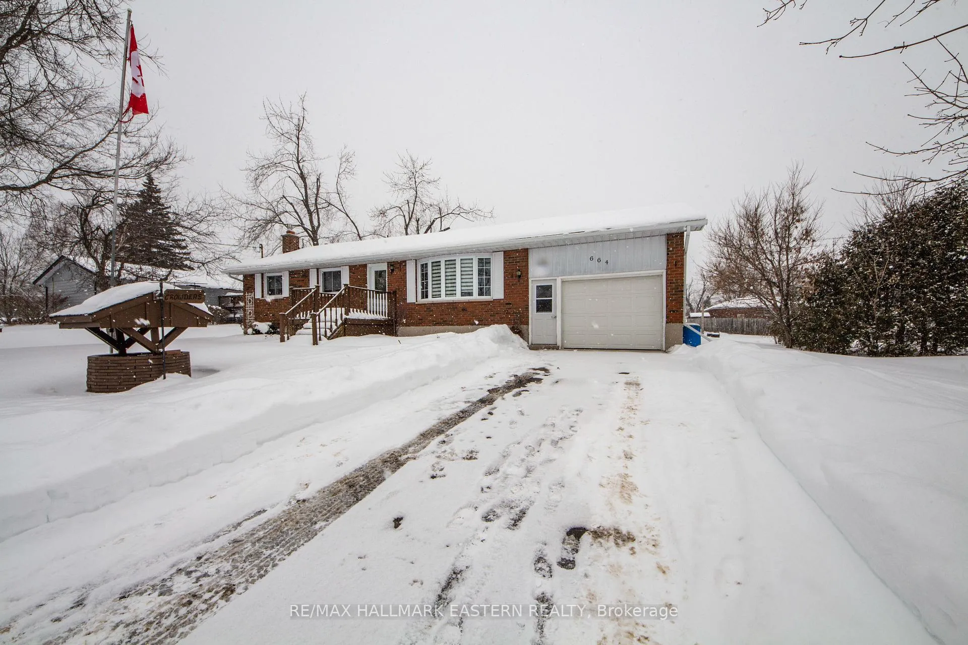 Photo 36 of 664 Deerfield Crescent, Selwyn — HOMEH