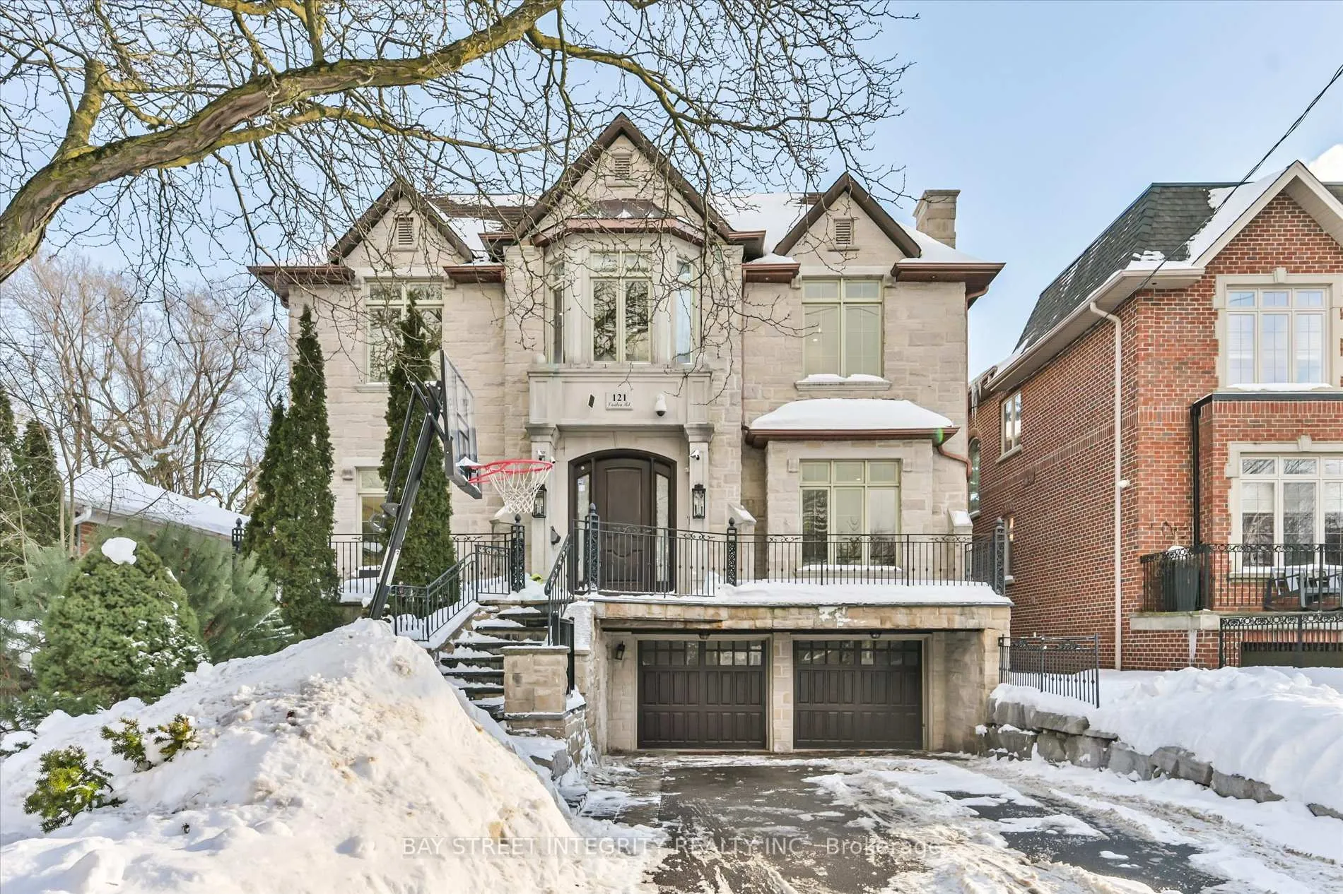 Photo 1 of 121 Caribou Road, Toronto, Bedford Park-Nortown — HOMEH