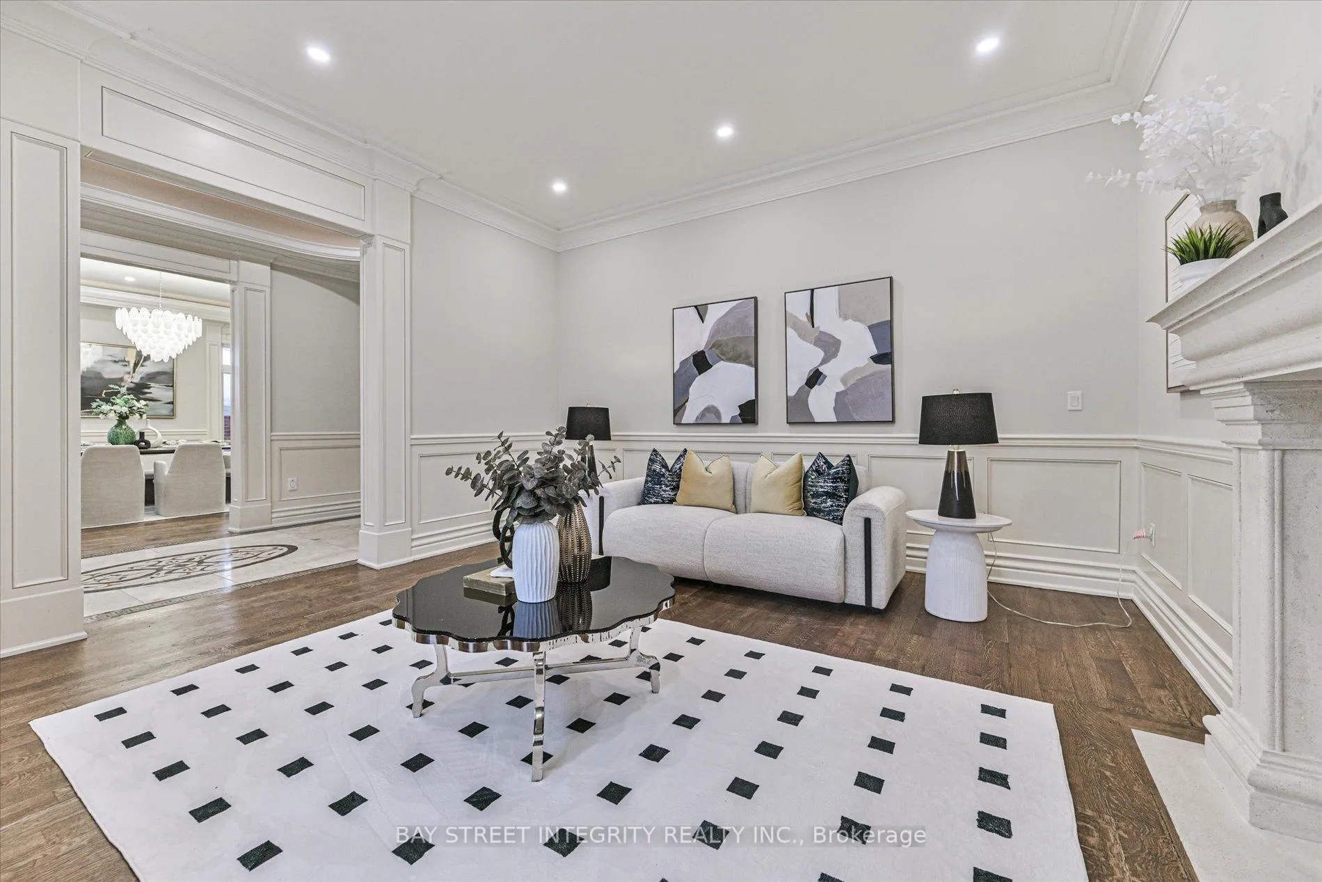 Photo 6 of 121 Caribou Road, Toronto, Bedford Park-Nortown — HOMEH