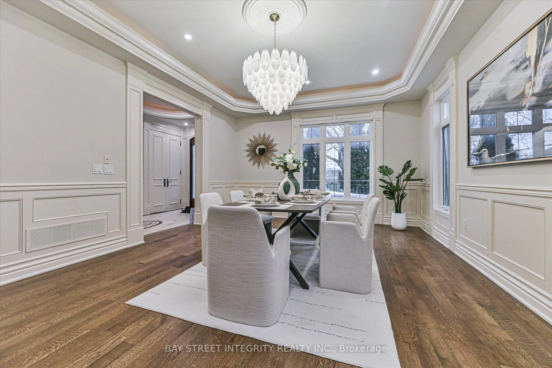 Photo 8 of 121 Caribou Road, Toronto, Bedford Park-Nortown — HOMEH