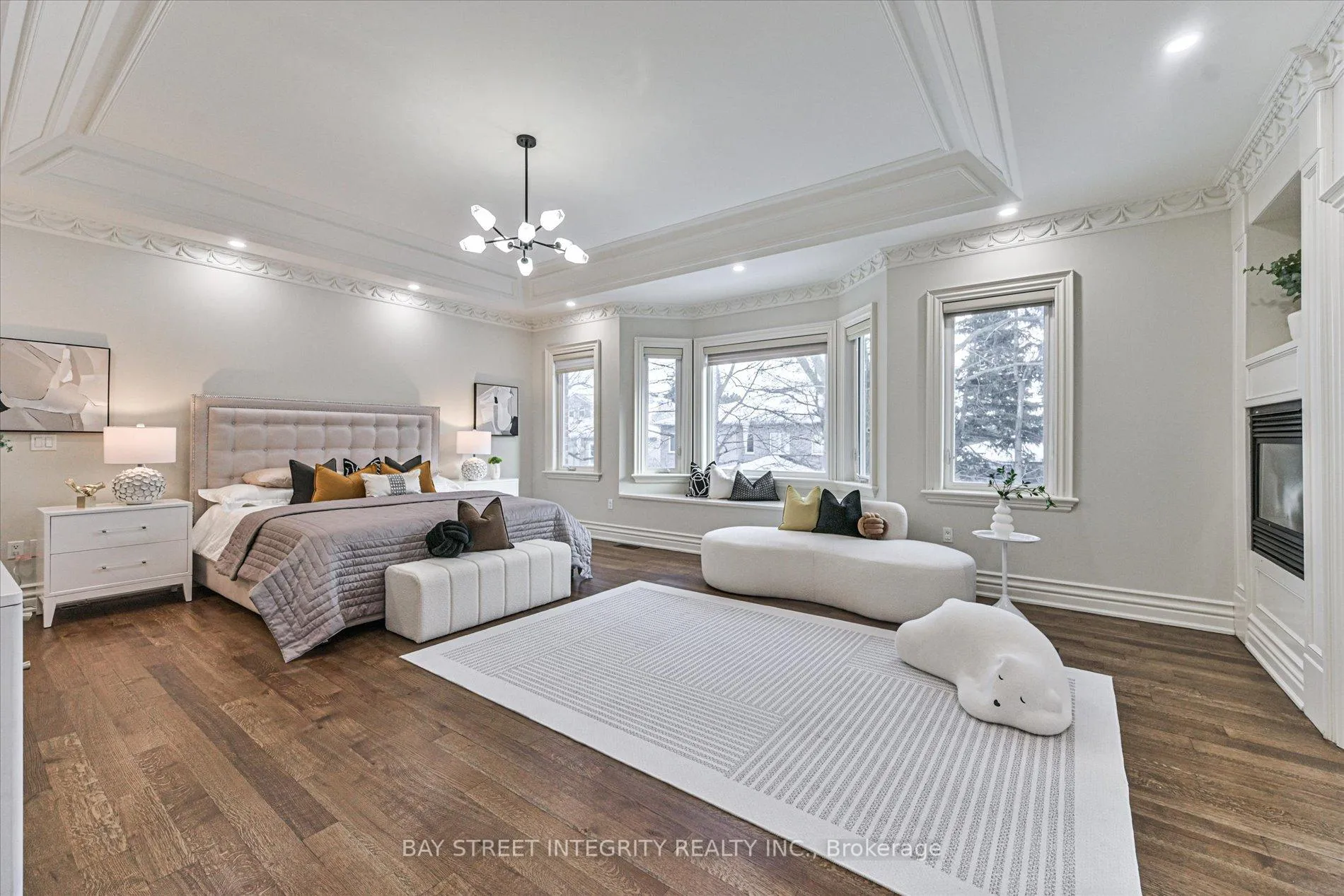 Photo 22 of 121 Caribou Road, Toronto, Bedford Park-Nortown — HOMEH
