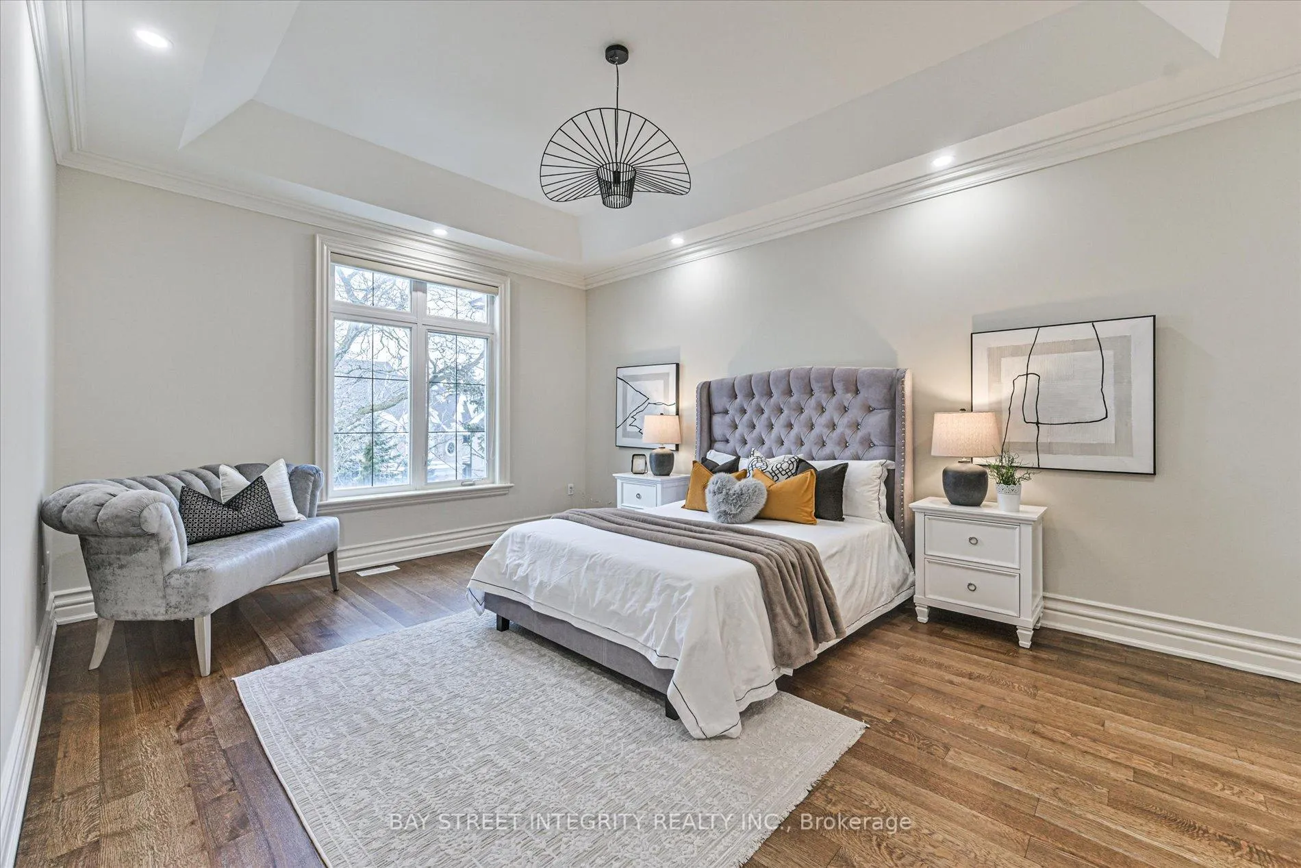 Photo 32 of 121 Caribou Road, Toronto, Bedford Park-Nortown — HOMEH