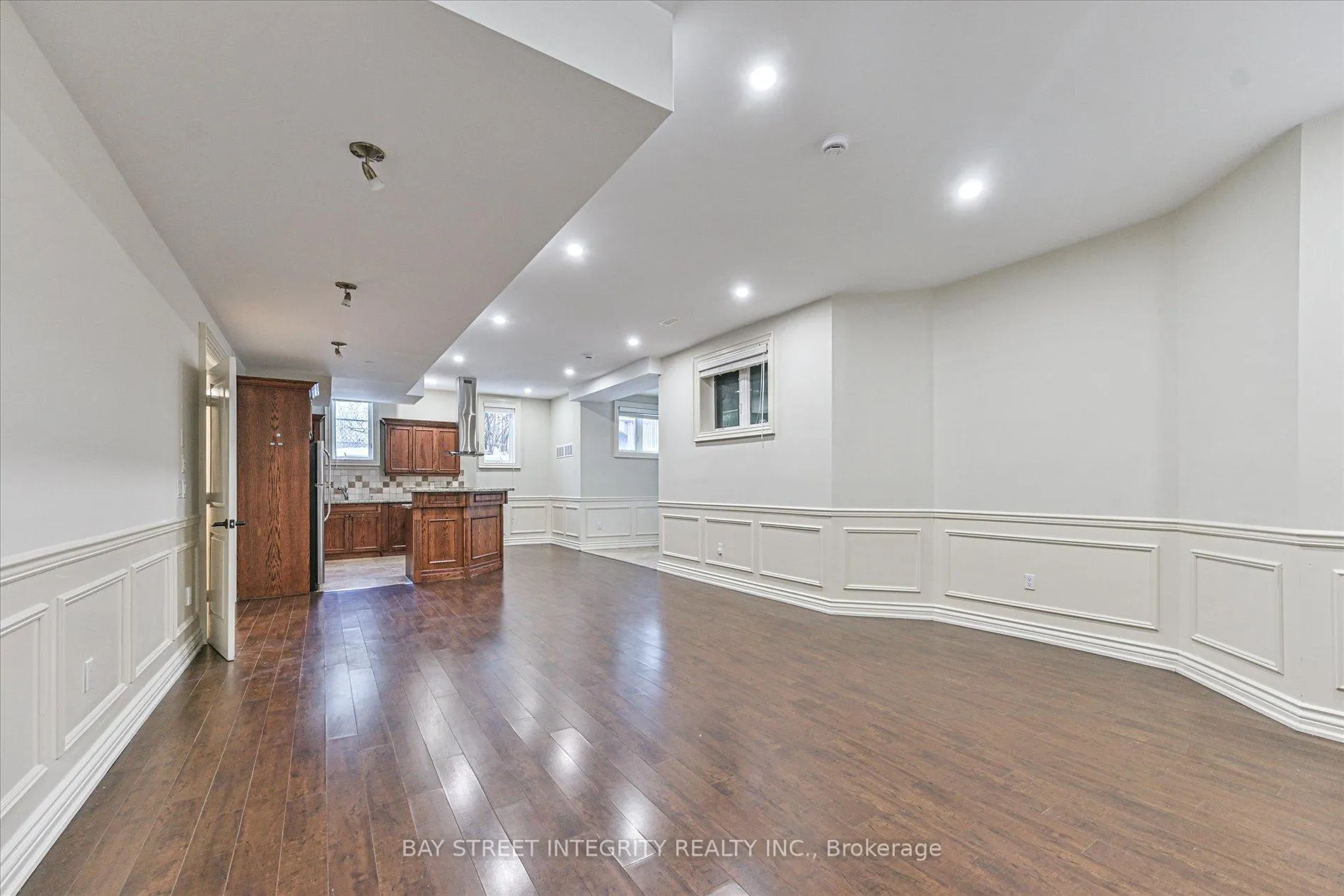 Photo 38 of 121 Caribou Road, Toronto, Bedford Park-Nortown — HOMEH