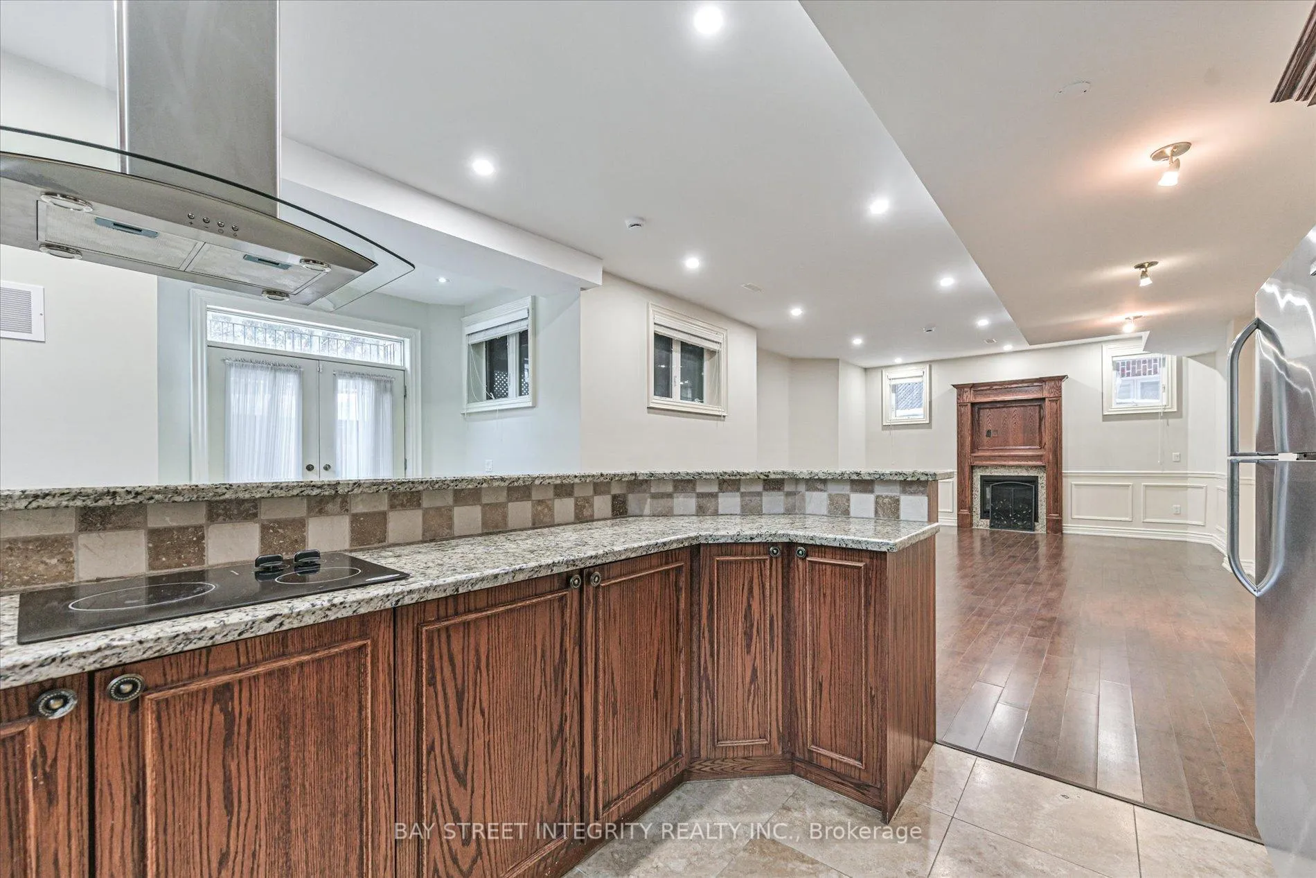 Photo 41 of 121 Caribou Road, Toronto, Bedford Park-Nortown — HOMEH
