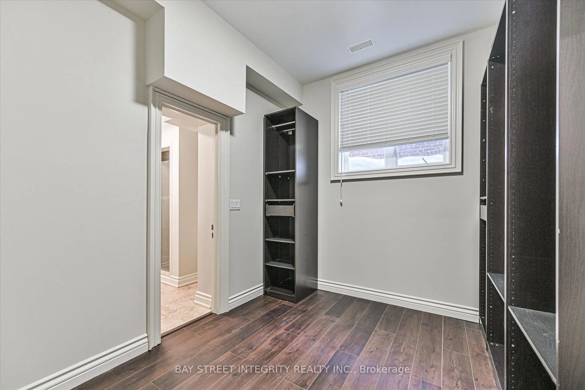 Photo 47 of 121 Caribou Road, Toronto, Bedford Park-Nortown — HOMEH