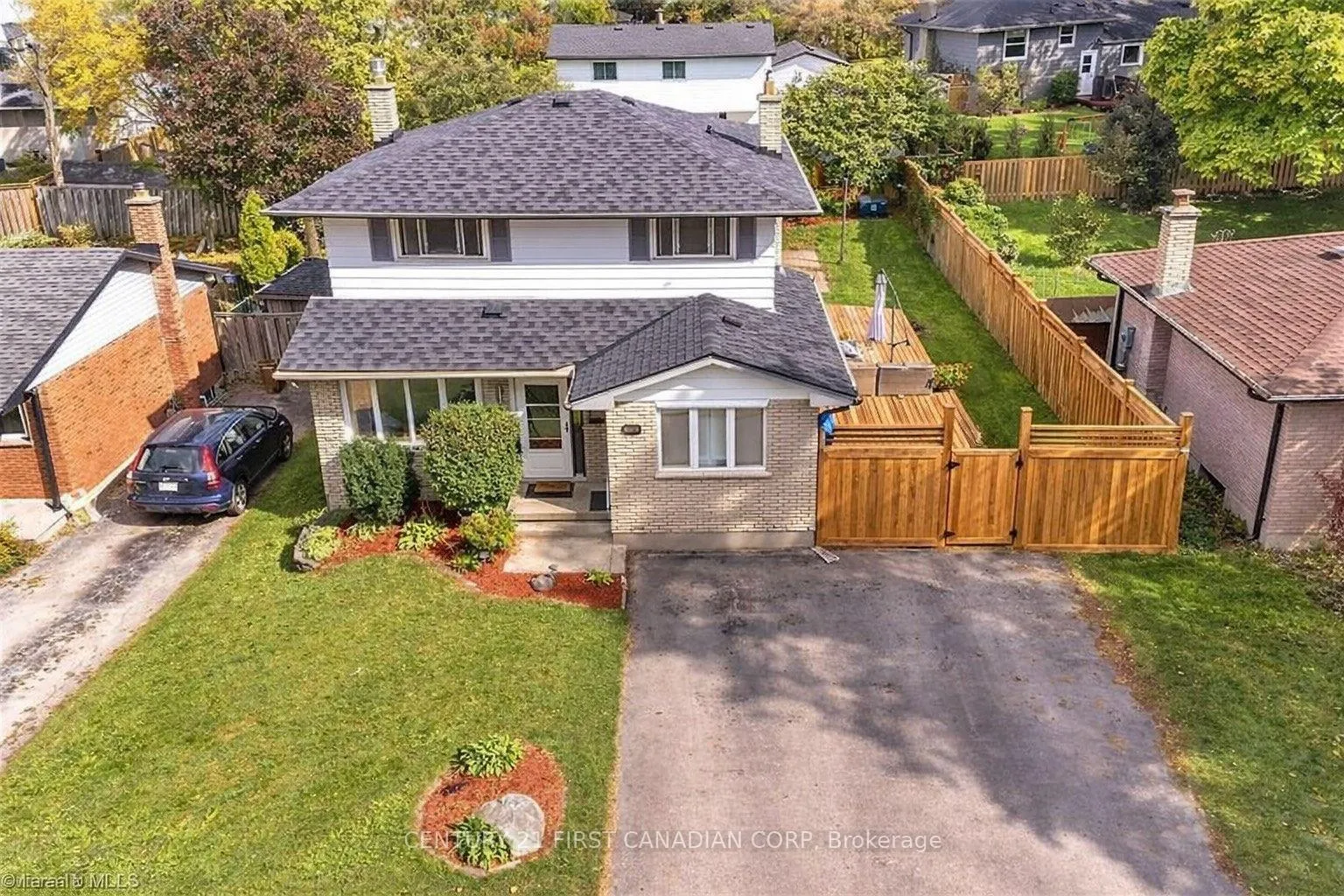 Photo 1 of 696 Griffith Street, London, South K — HOMEH