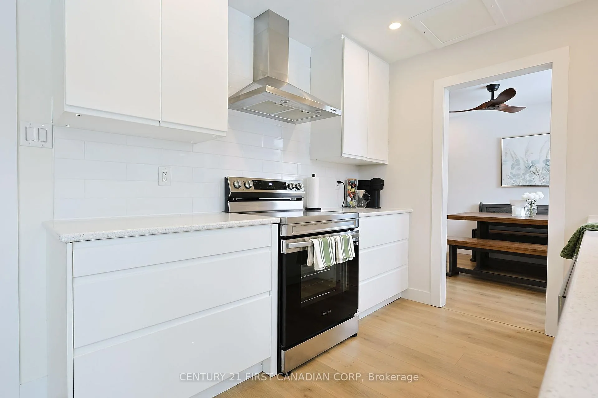 Photo 8 of 696 Griffith Street, London, South K — HOMEH