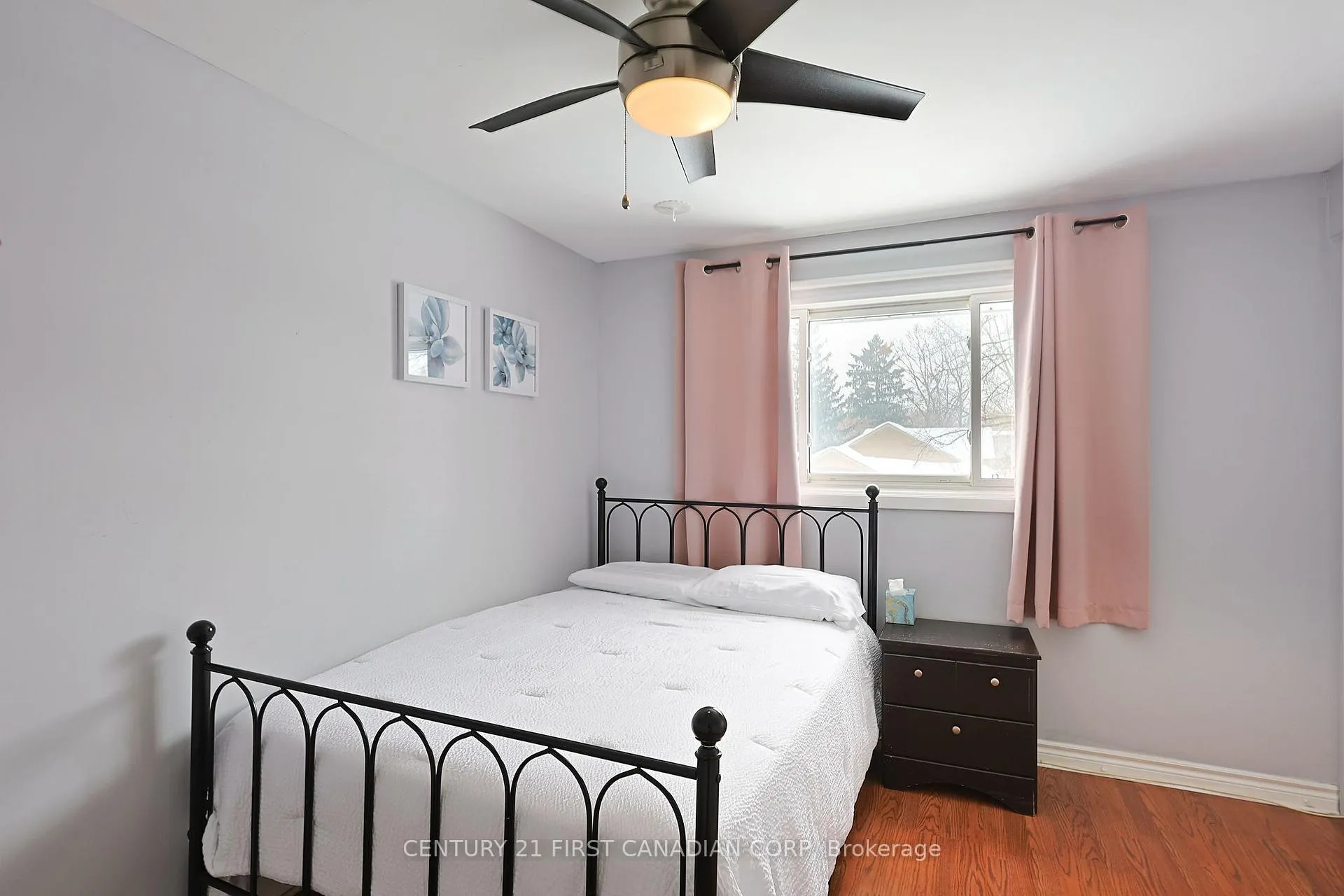 Photo 24 of 696 Griffith Street, London, South K — HOMEH